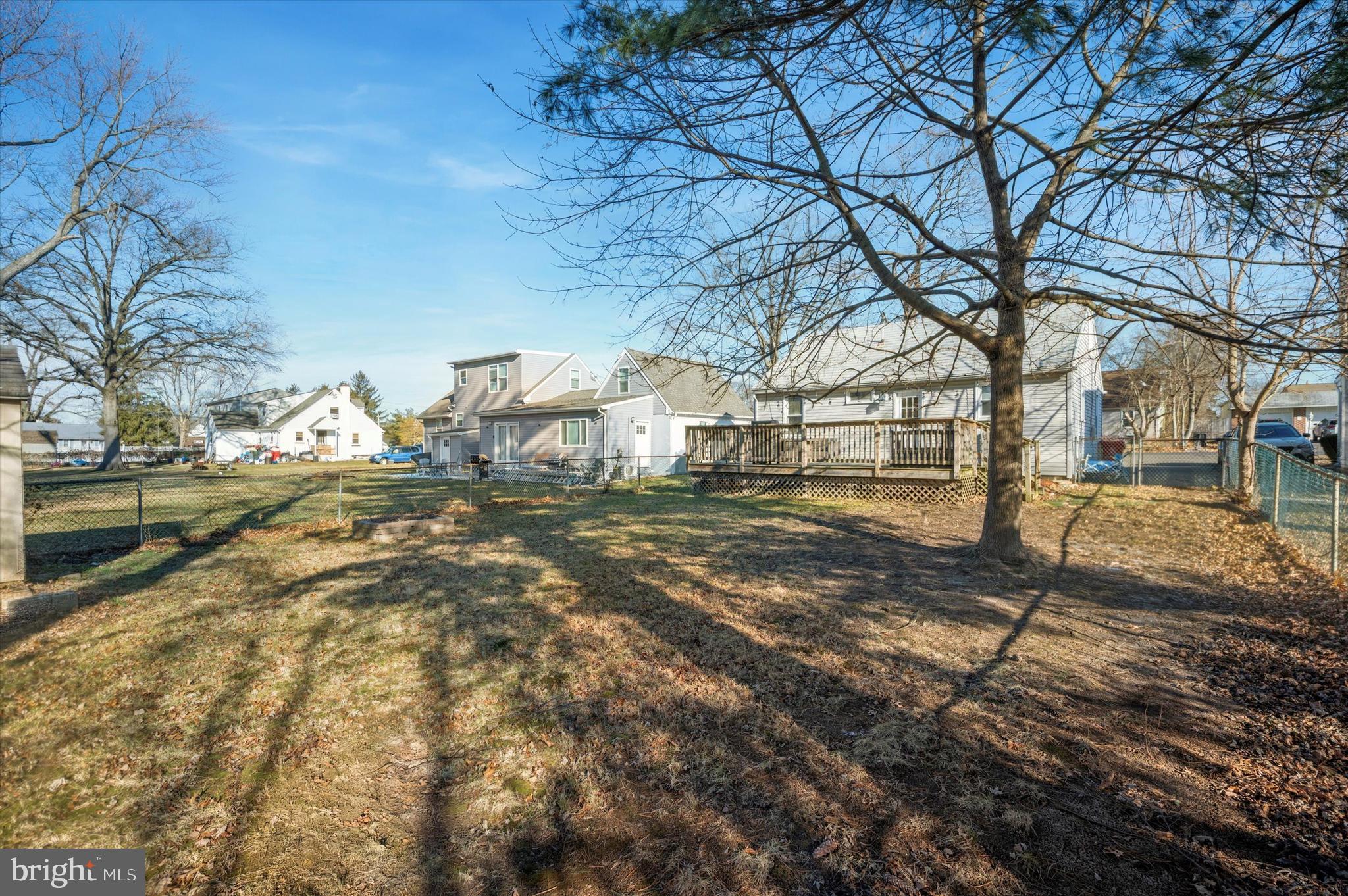 WARMINSTER HGTS - Residential