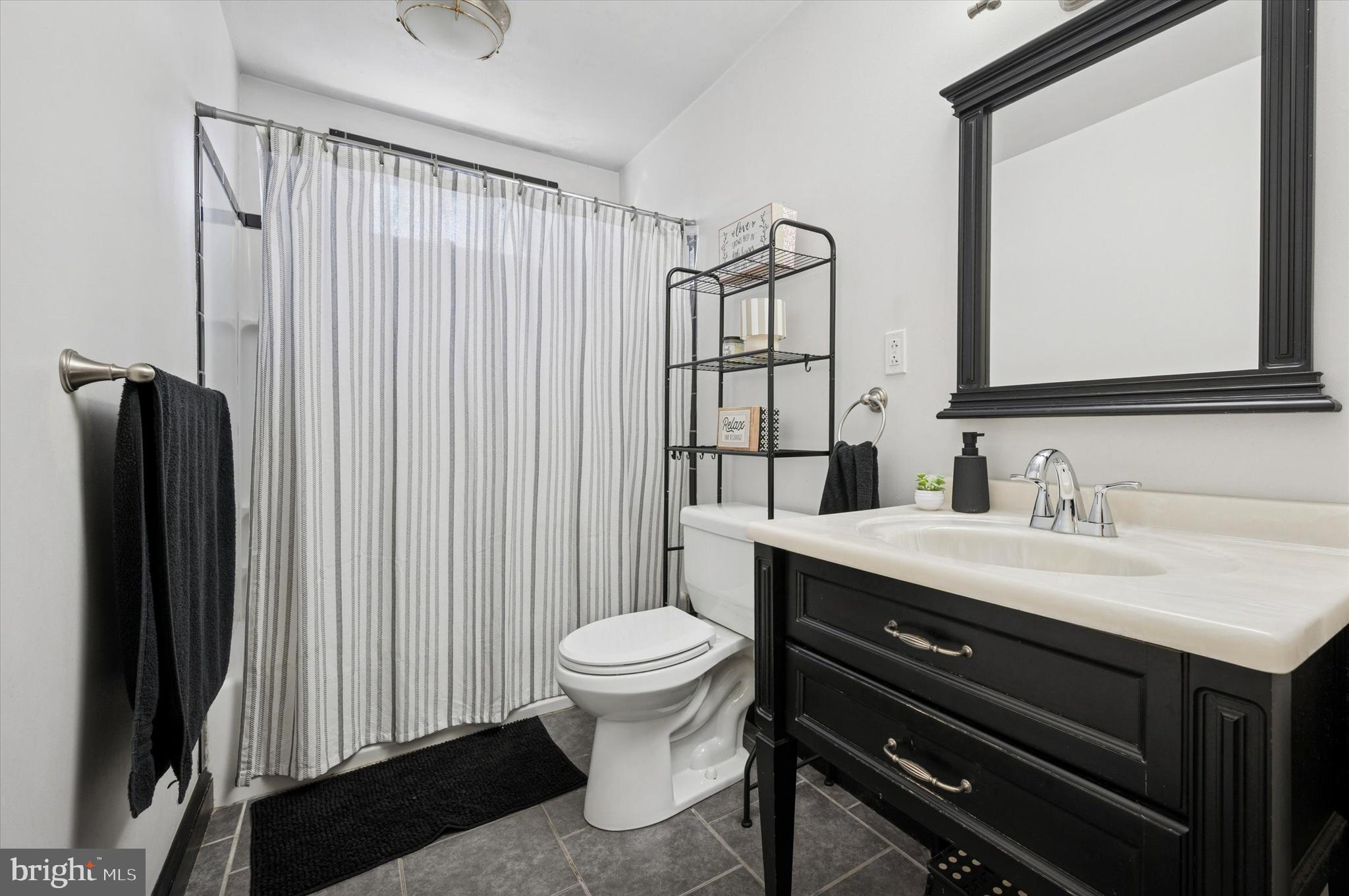 WARMINSTER HGTS - Residential