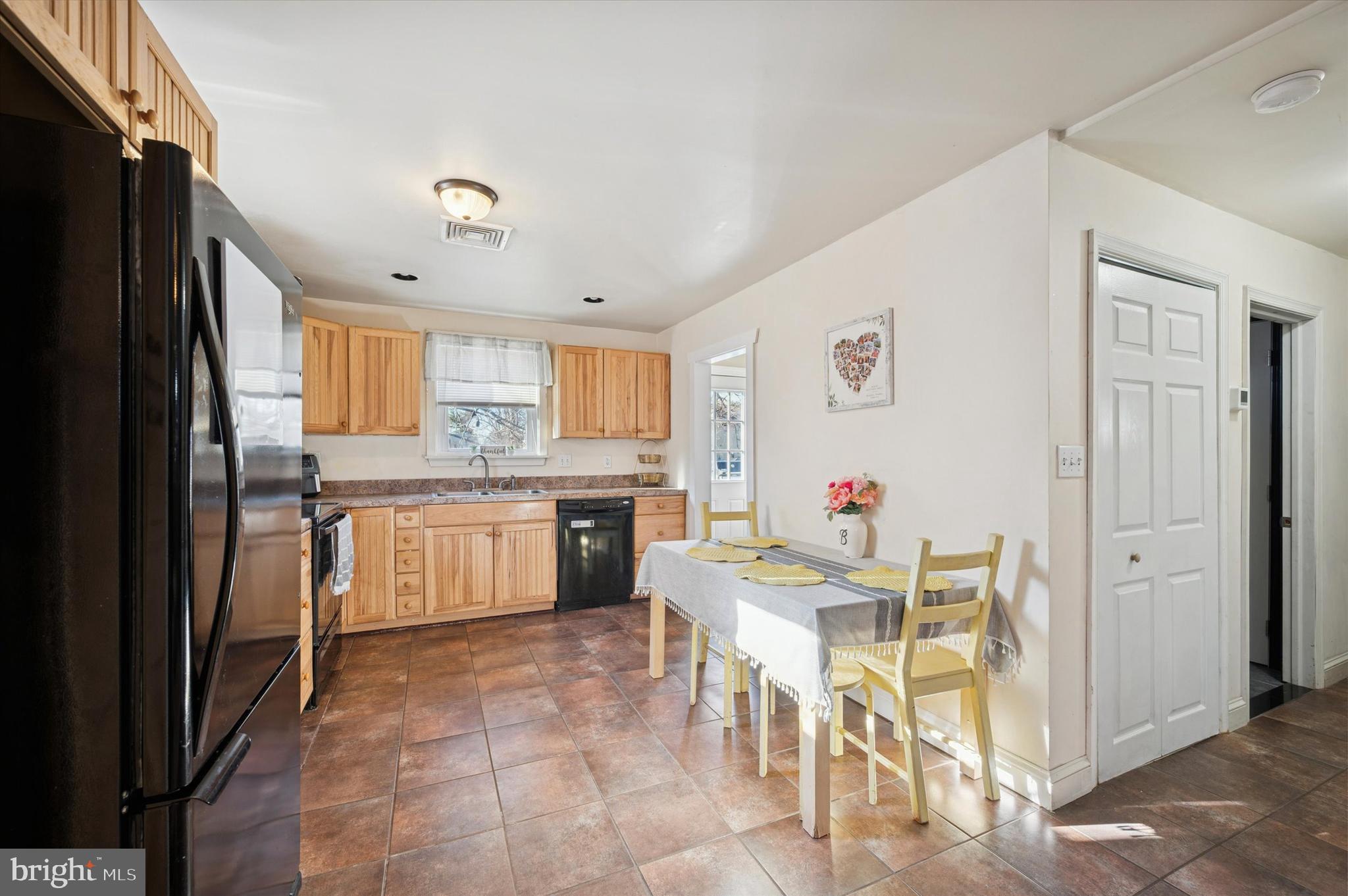 WARMINSTER HGTS - Residential