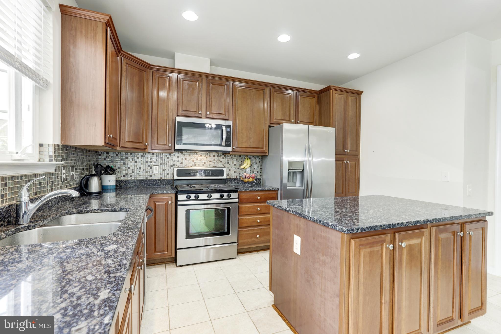 EAST GATE - Residential Lease