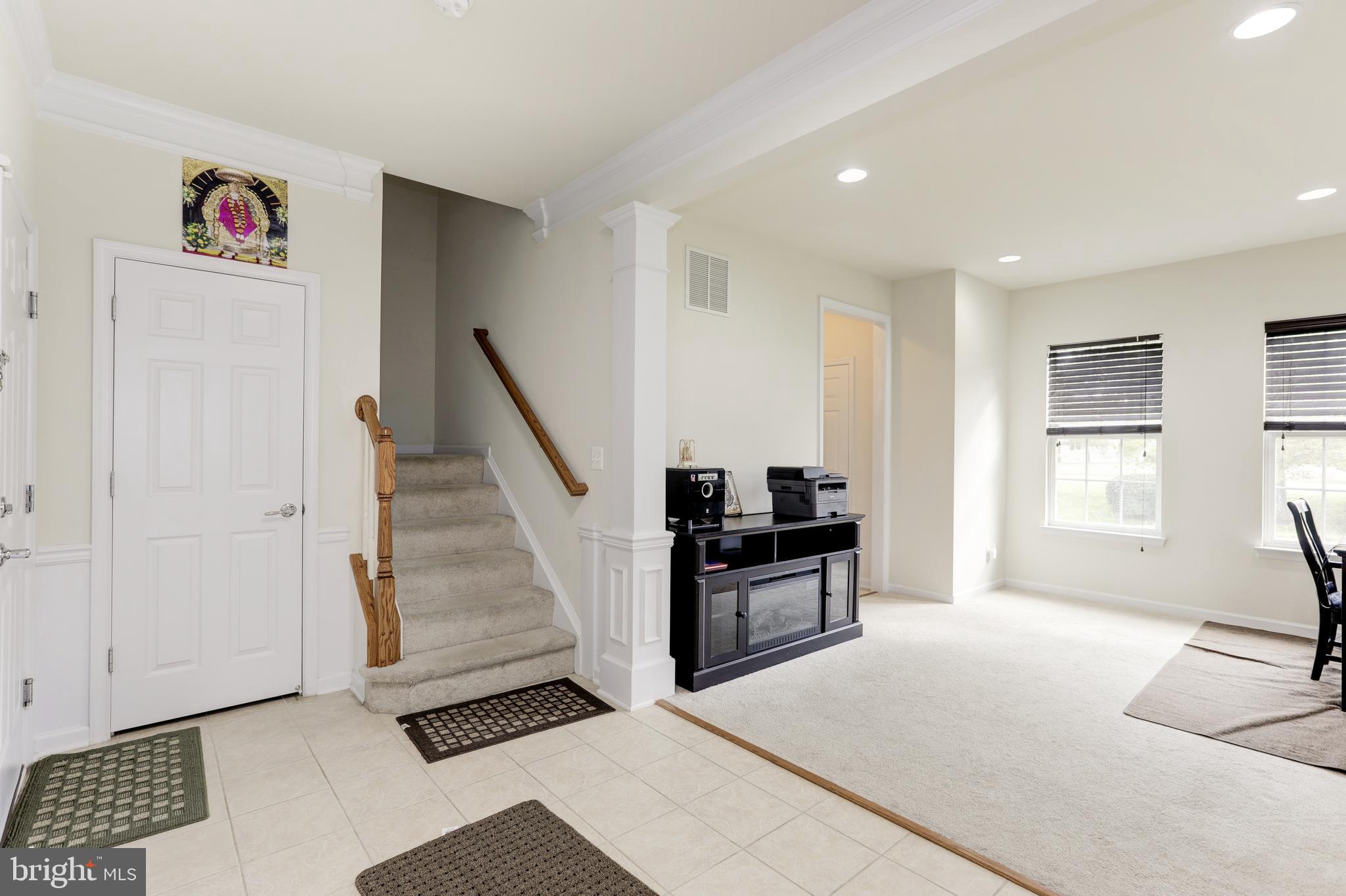 EAST GATE - Residential Lease