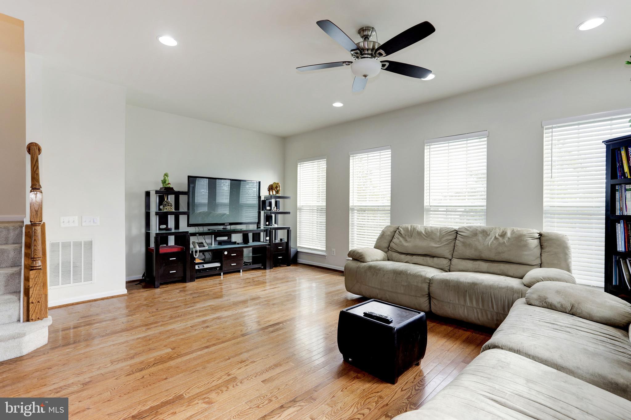 EAST GATE - Residential Lease