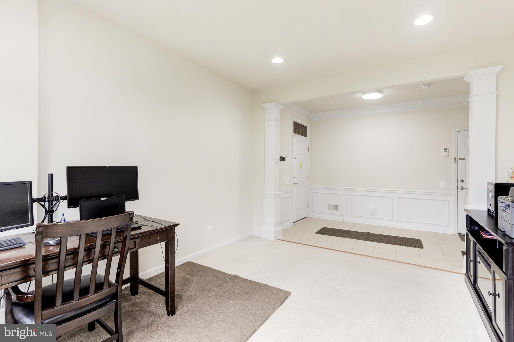 EAST GATE - Residential Lease