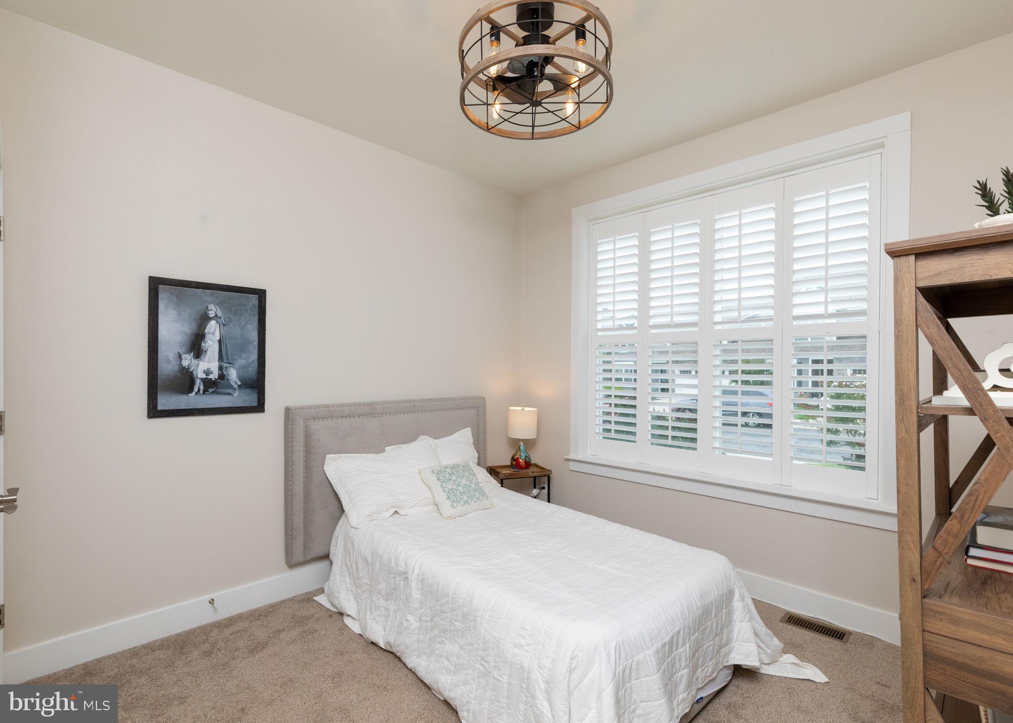 MONARCH GLEN - Residential