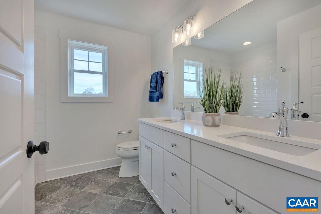 SPRING CREEK - Residential