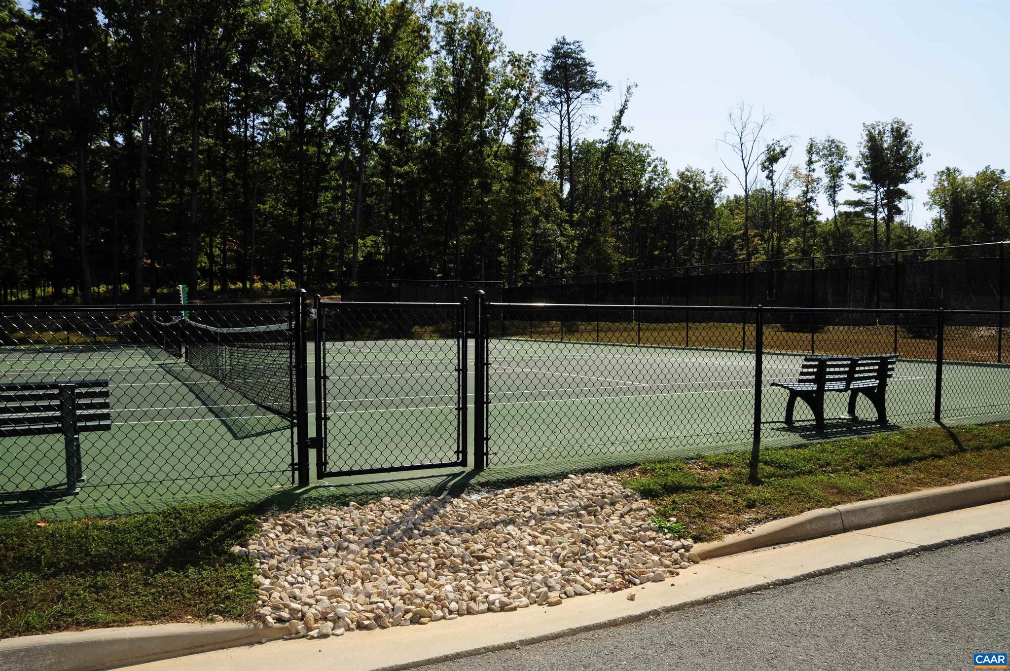 SPRING CREEK - Residential