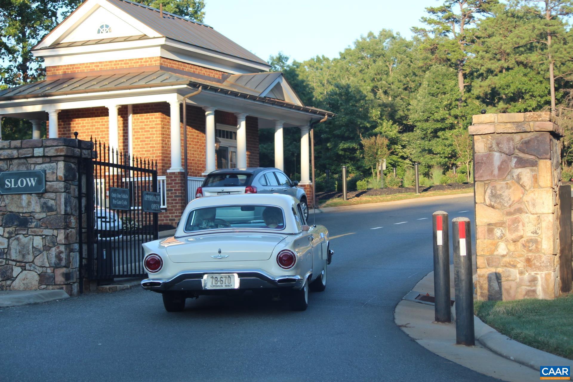 SPRING CREEK - Residential