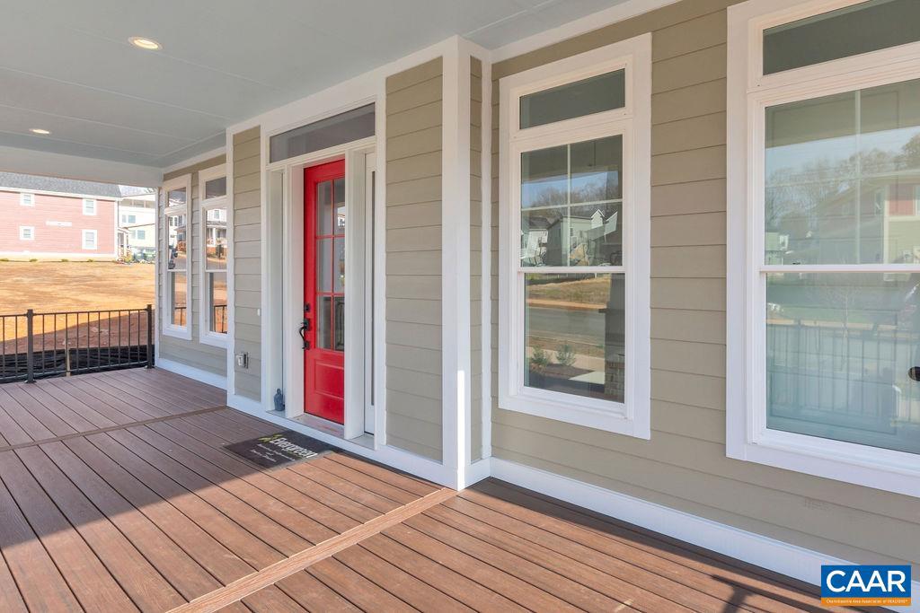 SPRING CREEK - Residential