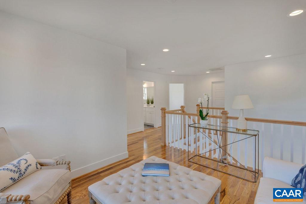 SPRING CREEK - Residential