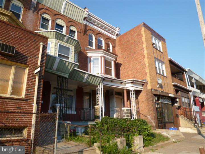 UNIVERSITY CITY - Commercial Sale