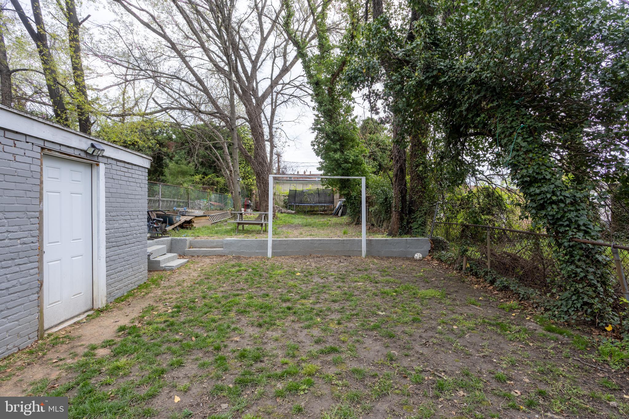 WAVERLY - Residential