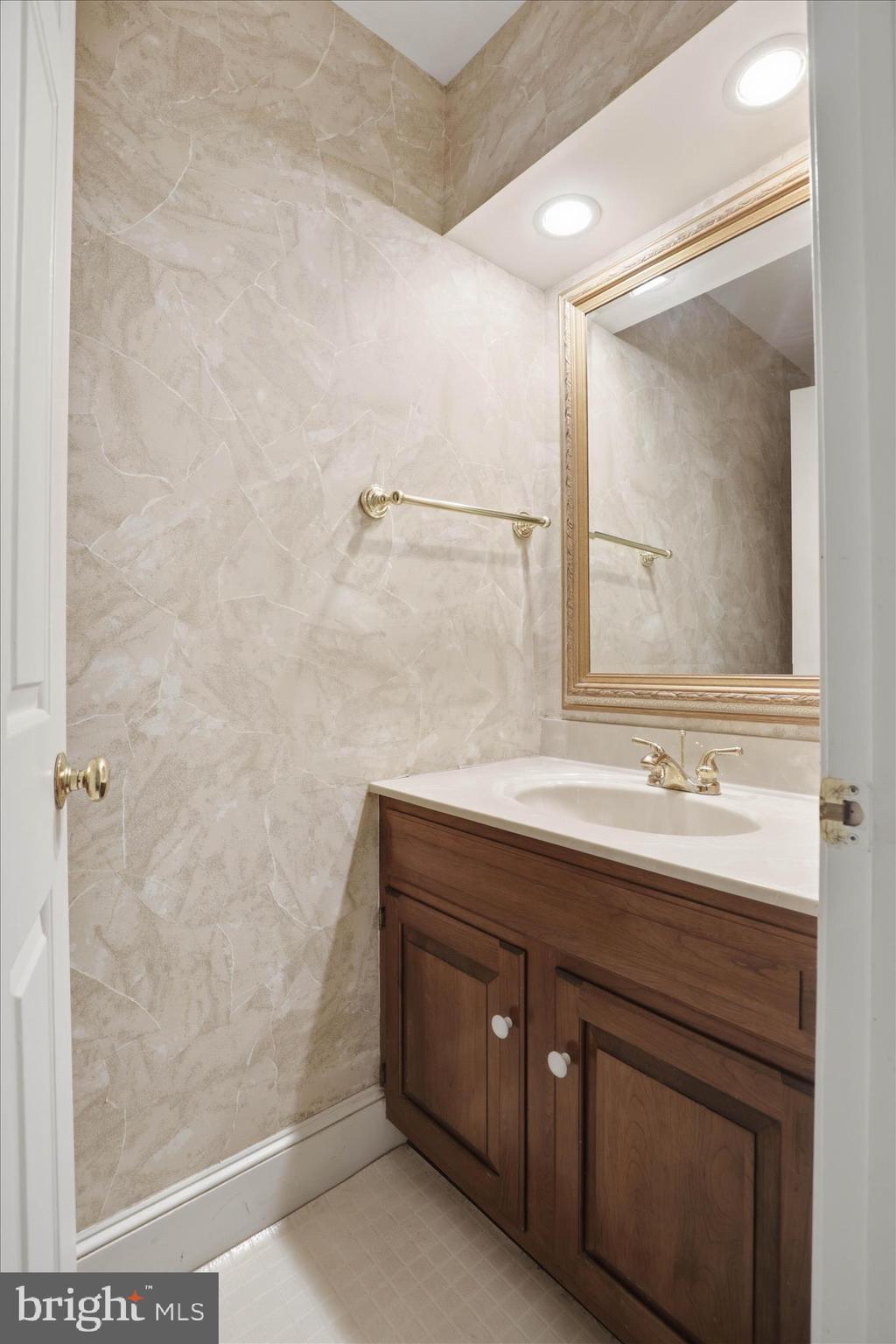 GLENBROOK - Residential