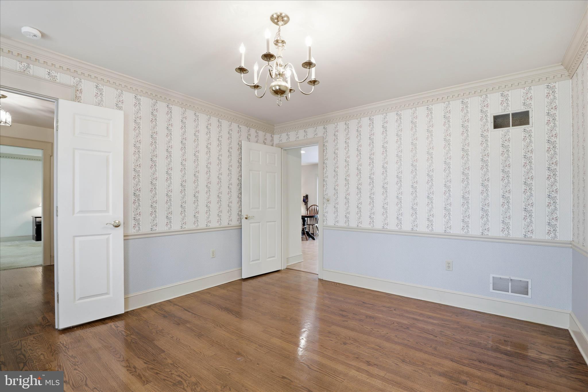 GLENBROOK - Residential