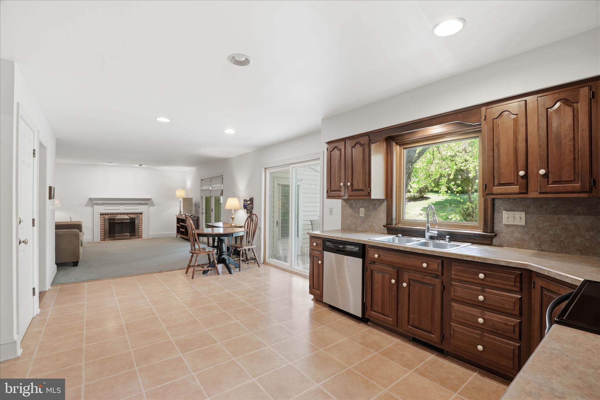 GLENBROOK - Residential