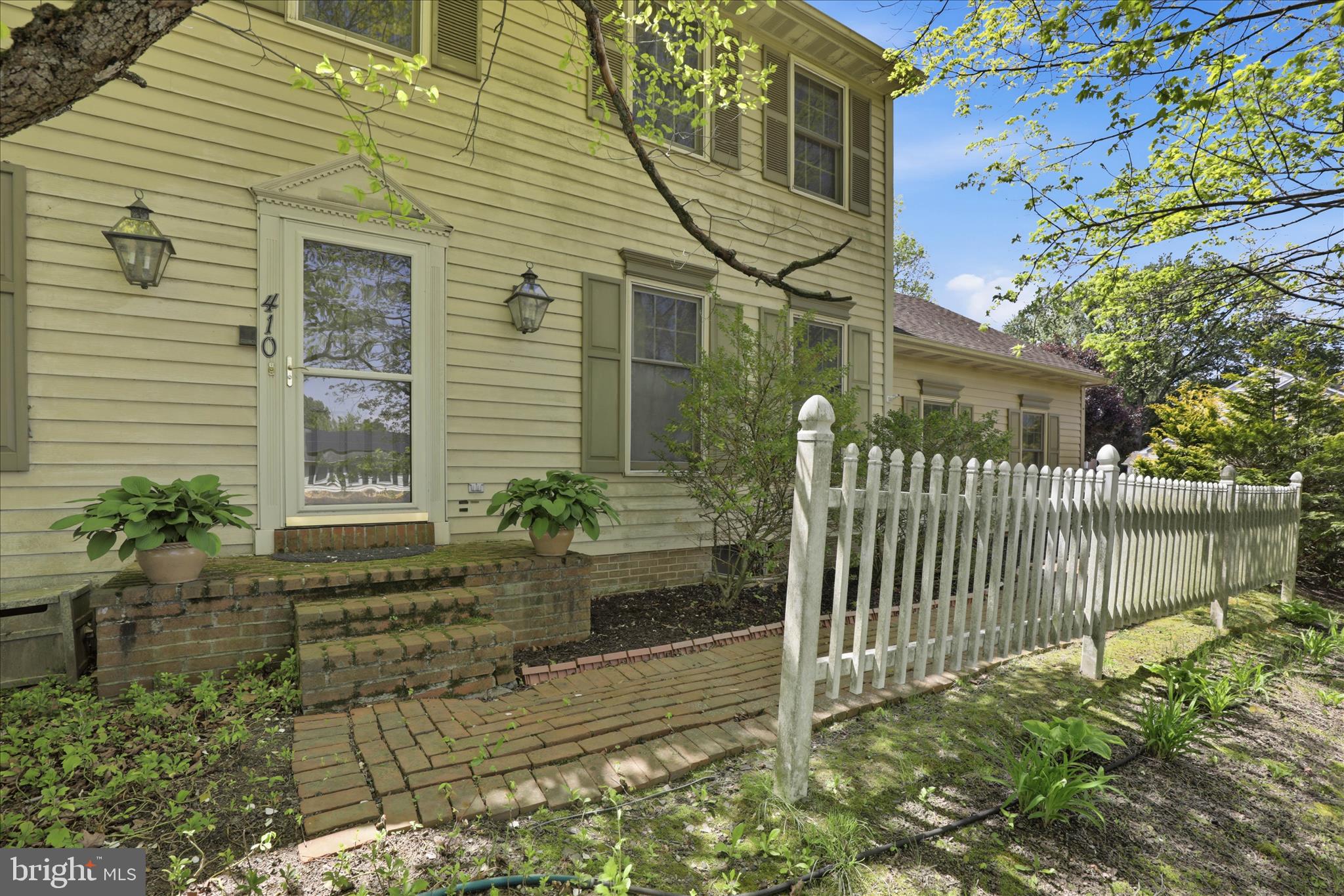 GLENBROOK - Residential