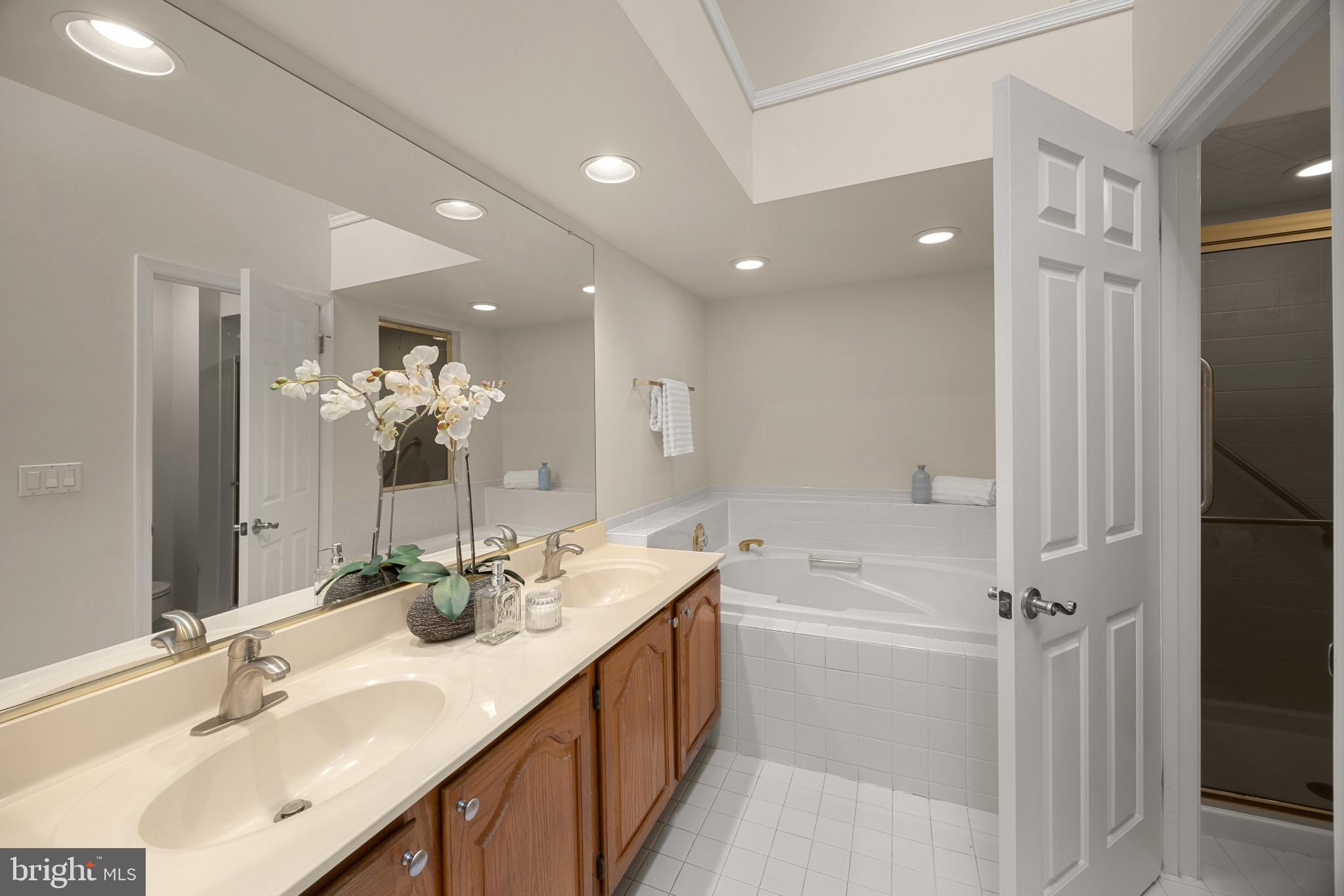 RIVA TRACE - Residential