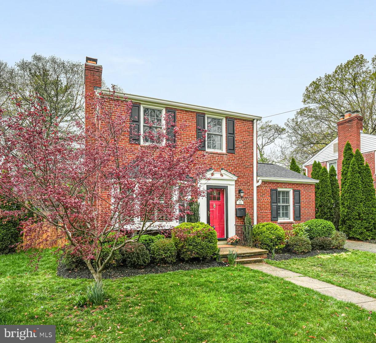 ARLINGTON HEIGHTS - Residential