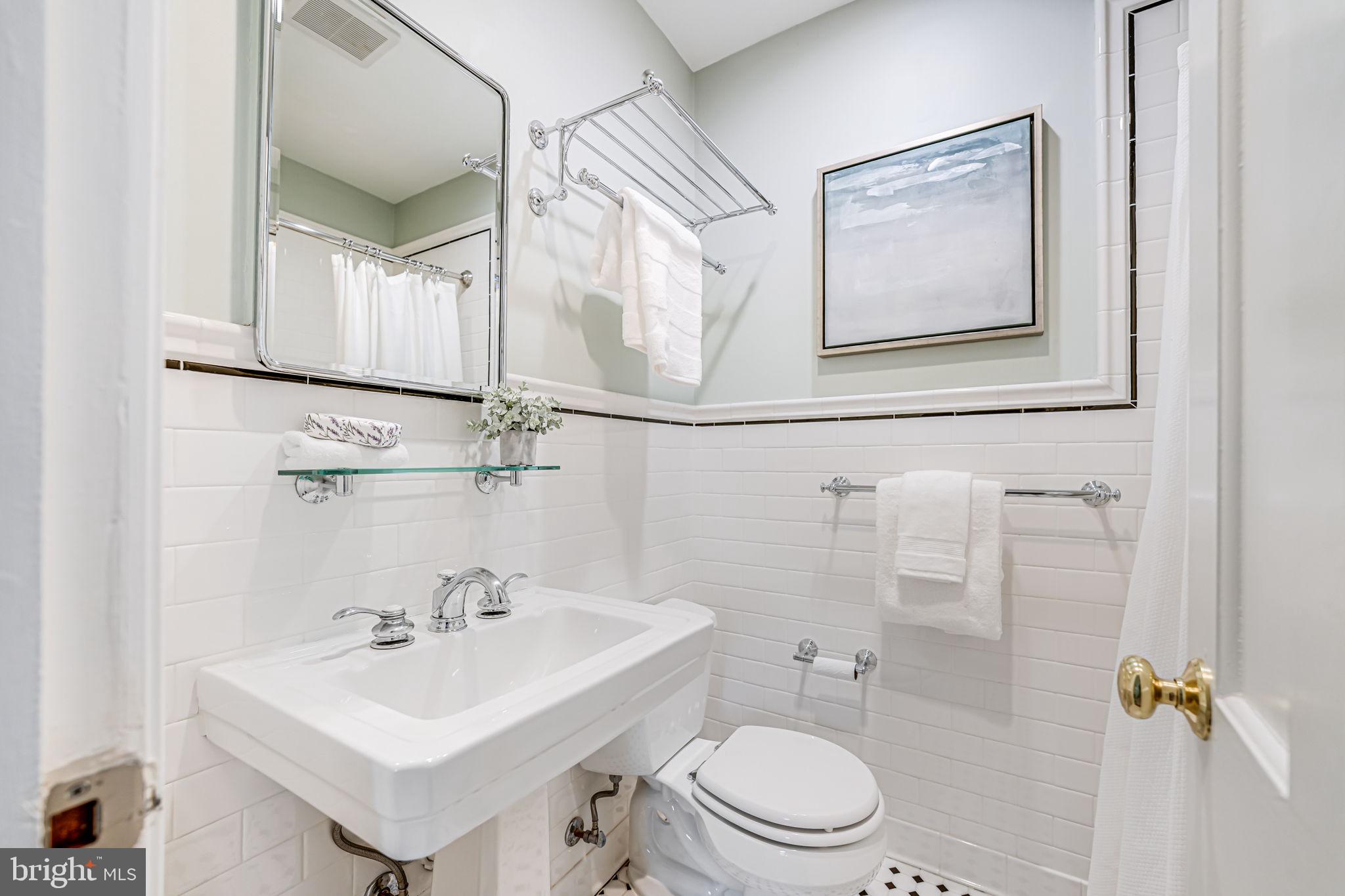 ARLINGTON HEIGHTS - Residential