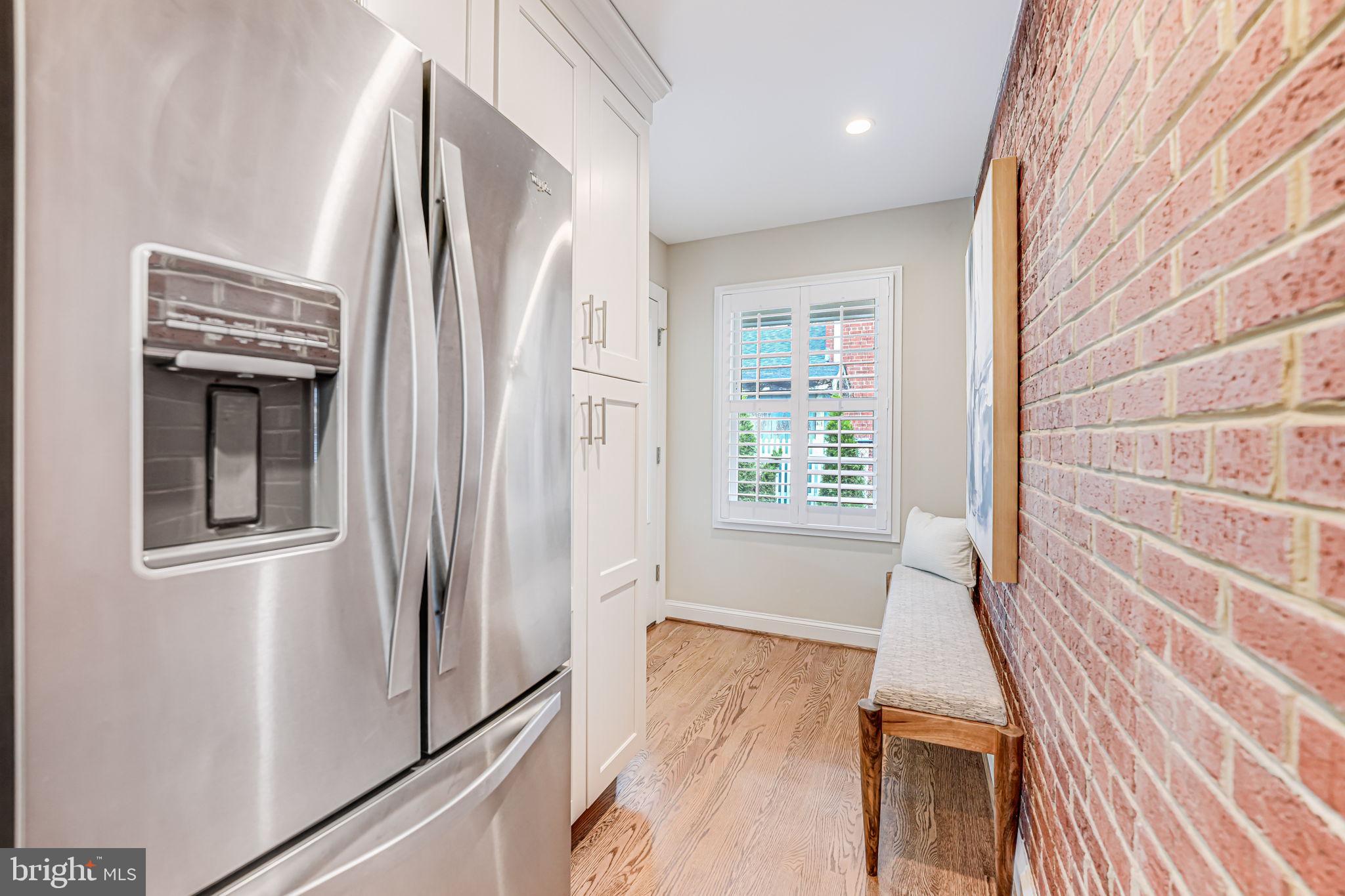 ARLINGTON HEIGHTS - Residential