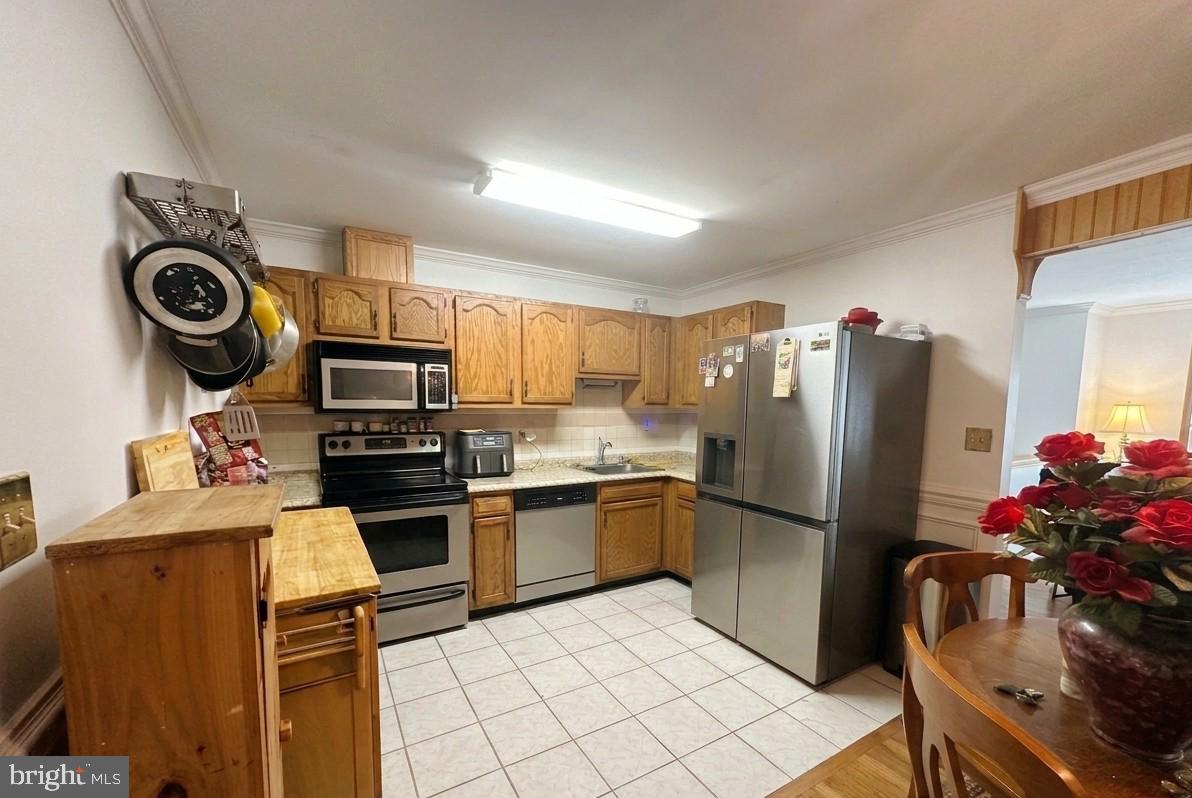 3644 8TH STREET