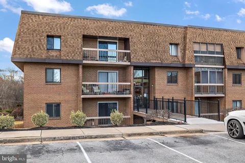 5422 Valley Green Drive Unit A4, Wilmington, DE MLS: DENC2096042