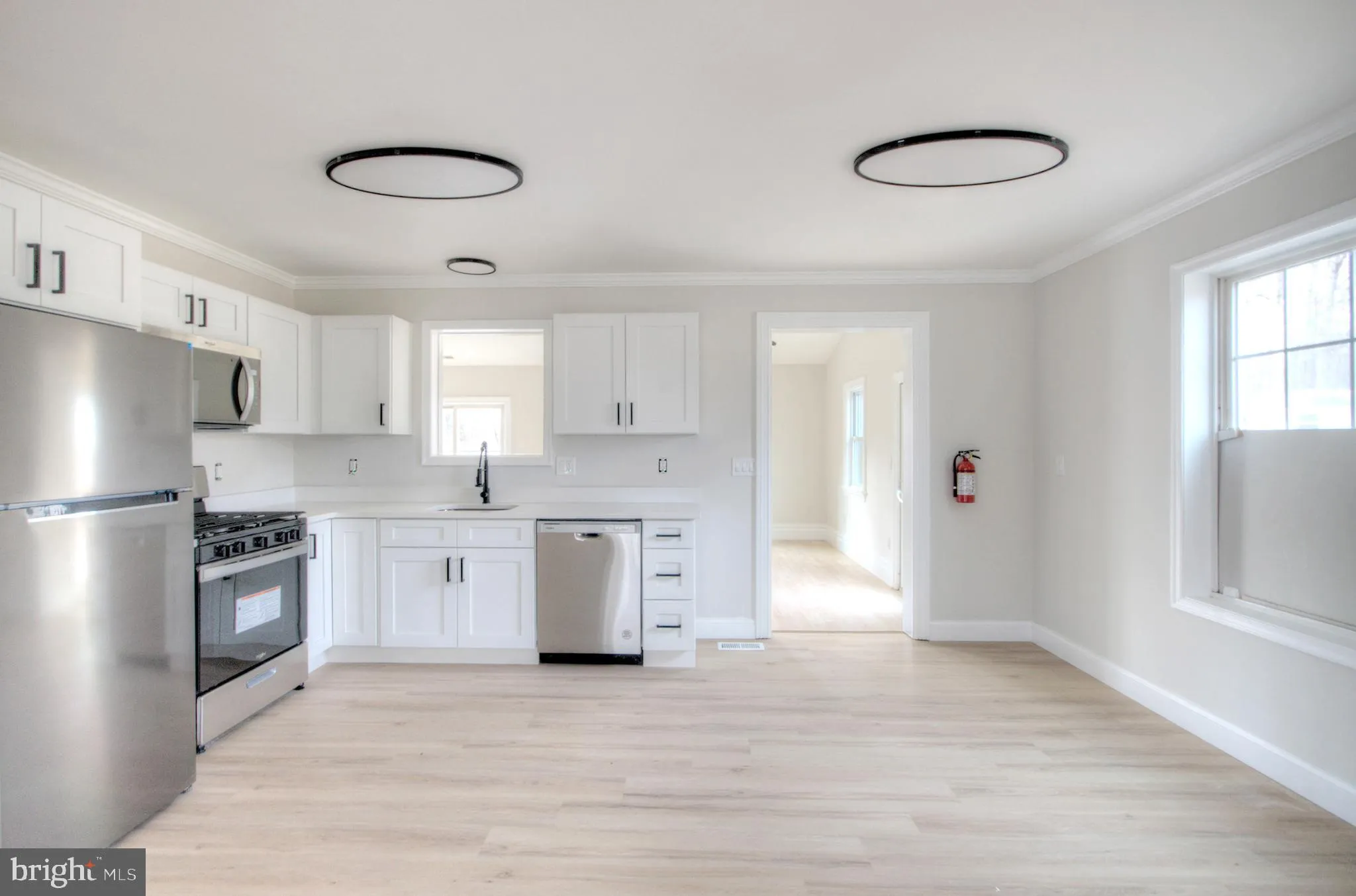 Millville, New Jersey 08332, United States, 3 Bedrooms Bedrooms, ,2 BathroomsBathrooms,Residential,Pending,21827