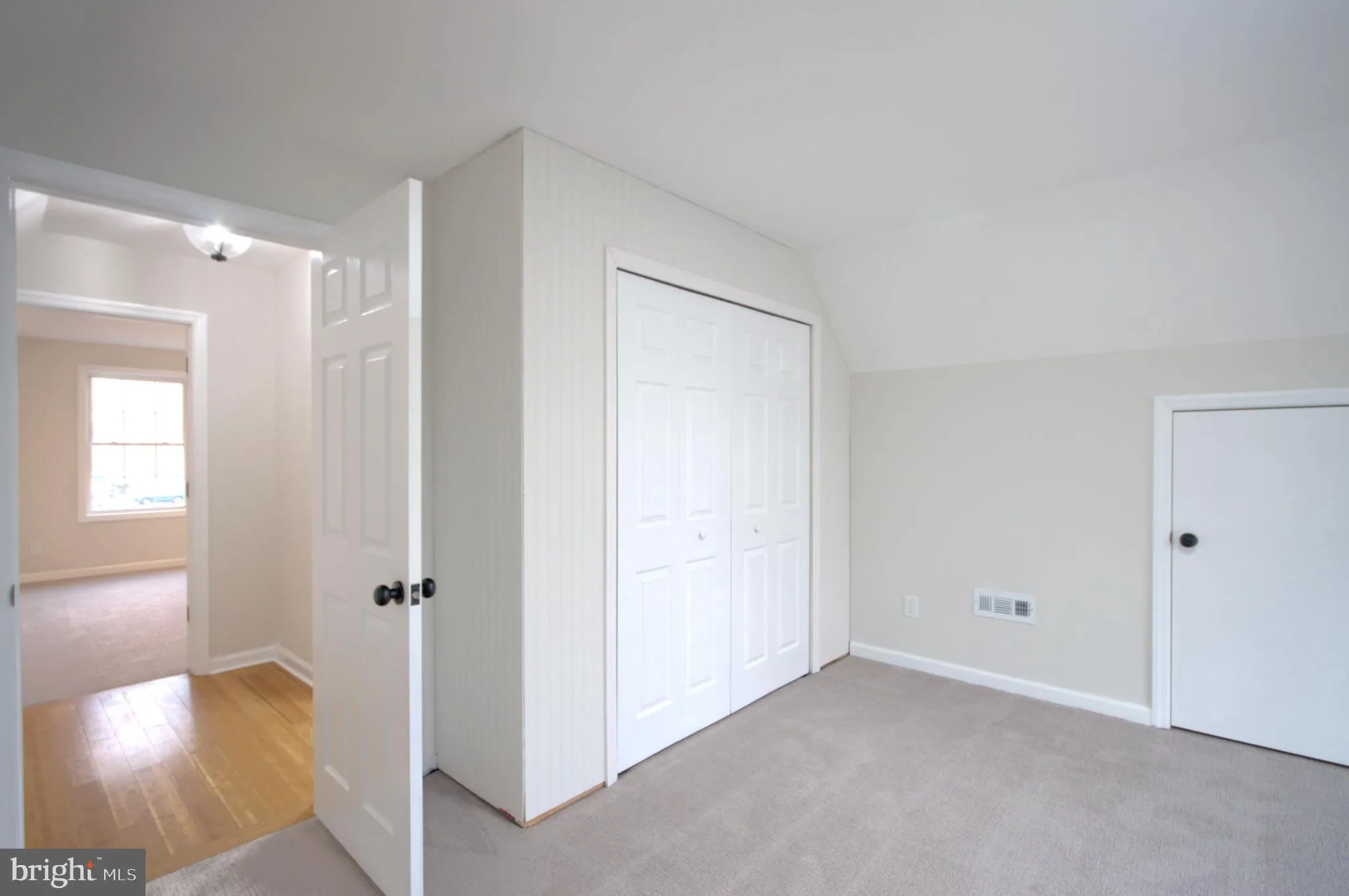 Millville, New Jersey 08332, United States, 3 Bedrooms Bedrooms, ,2 BathroomsBathrooms,Residential,Pending,21827