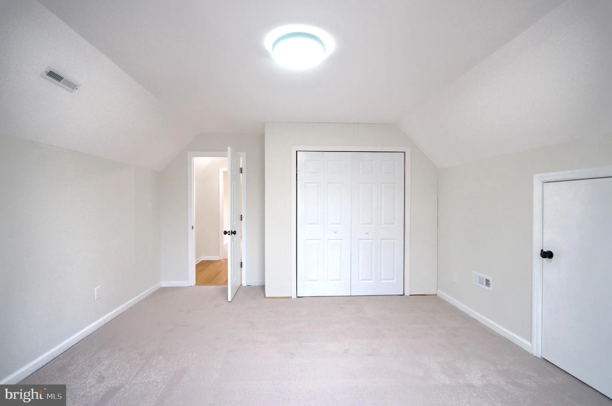 Millville, New Jersey 08332, United States, 3 Bedrooms Bedrooms, ,2 BathroomsBathrooms,Residential,Pending,21827