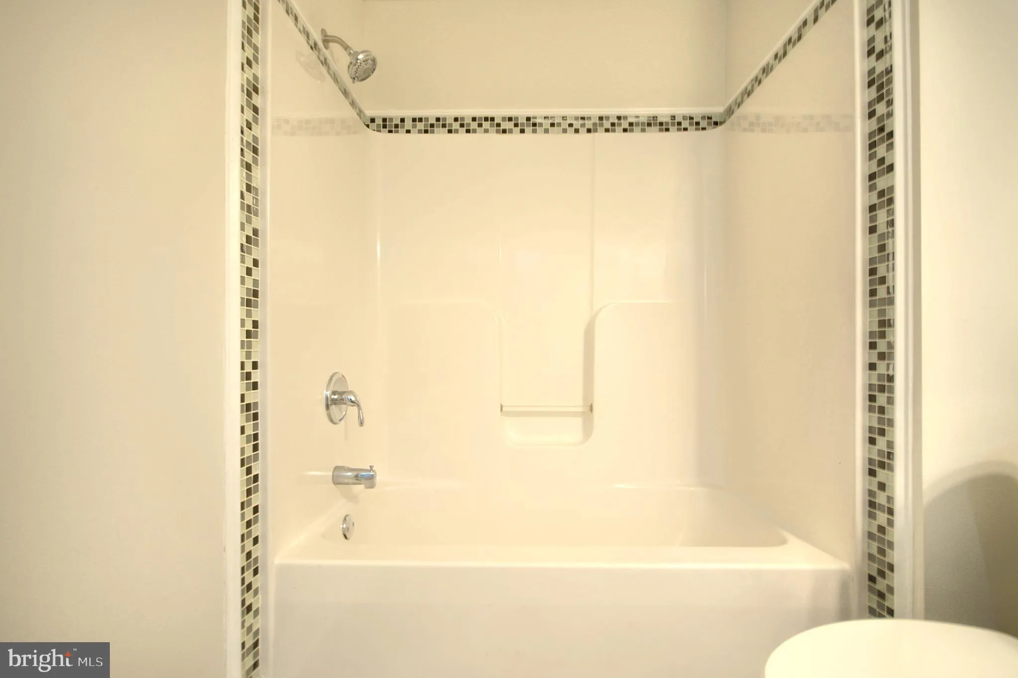 Millville, New Jersey 08332, United States, 3 Bedrooms Bedrooms, ,2 BathroomsBathrooms,Residential,Pending,21827