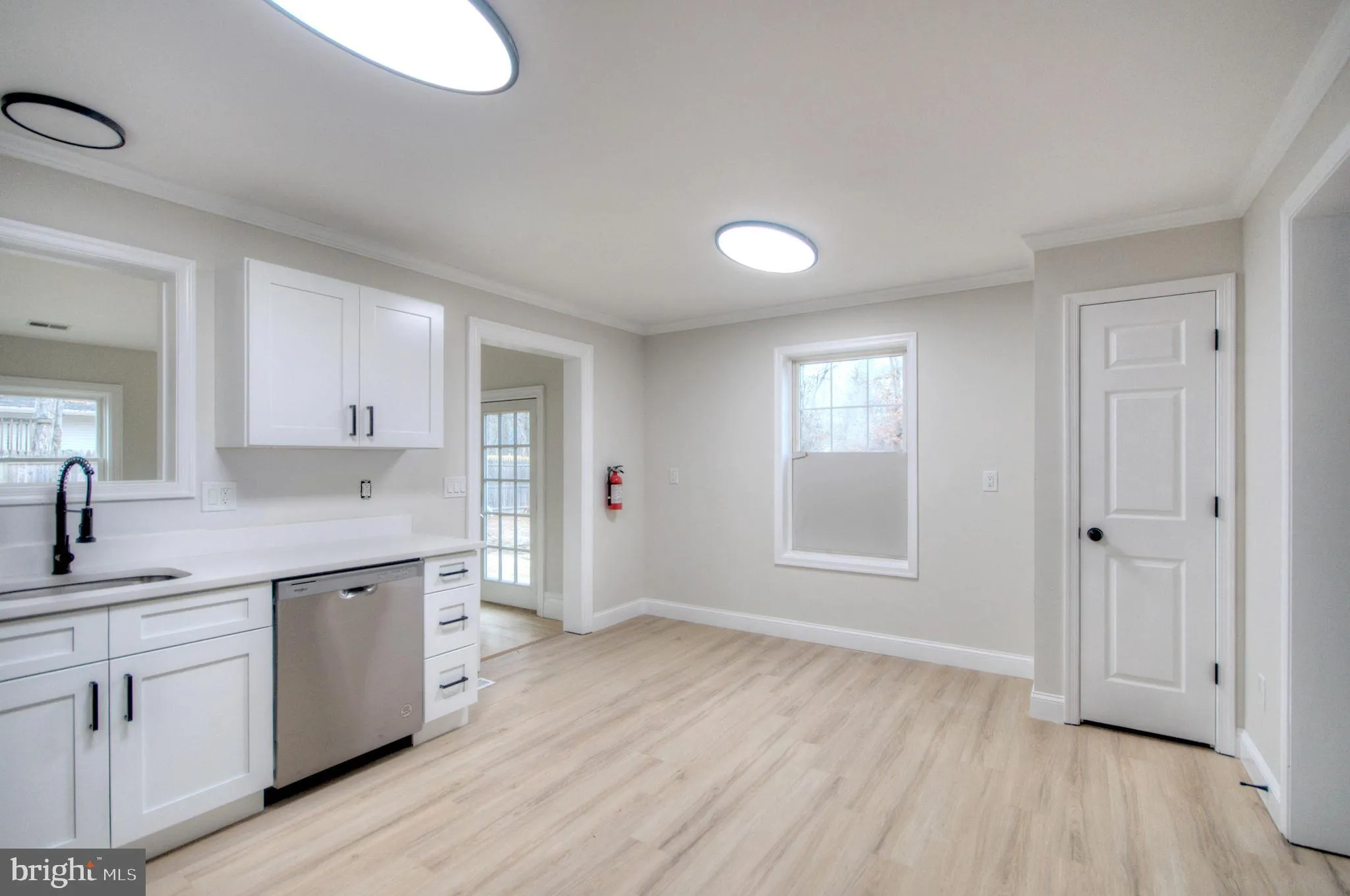 Millville, New Jersey 08332, United States, 3 Bedrooms Bedrooms, ,2 BathroomsBathrooms,Residential,Pending,21827