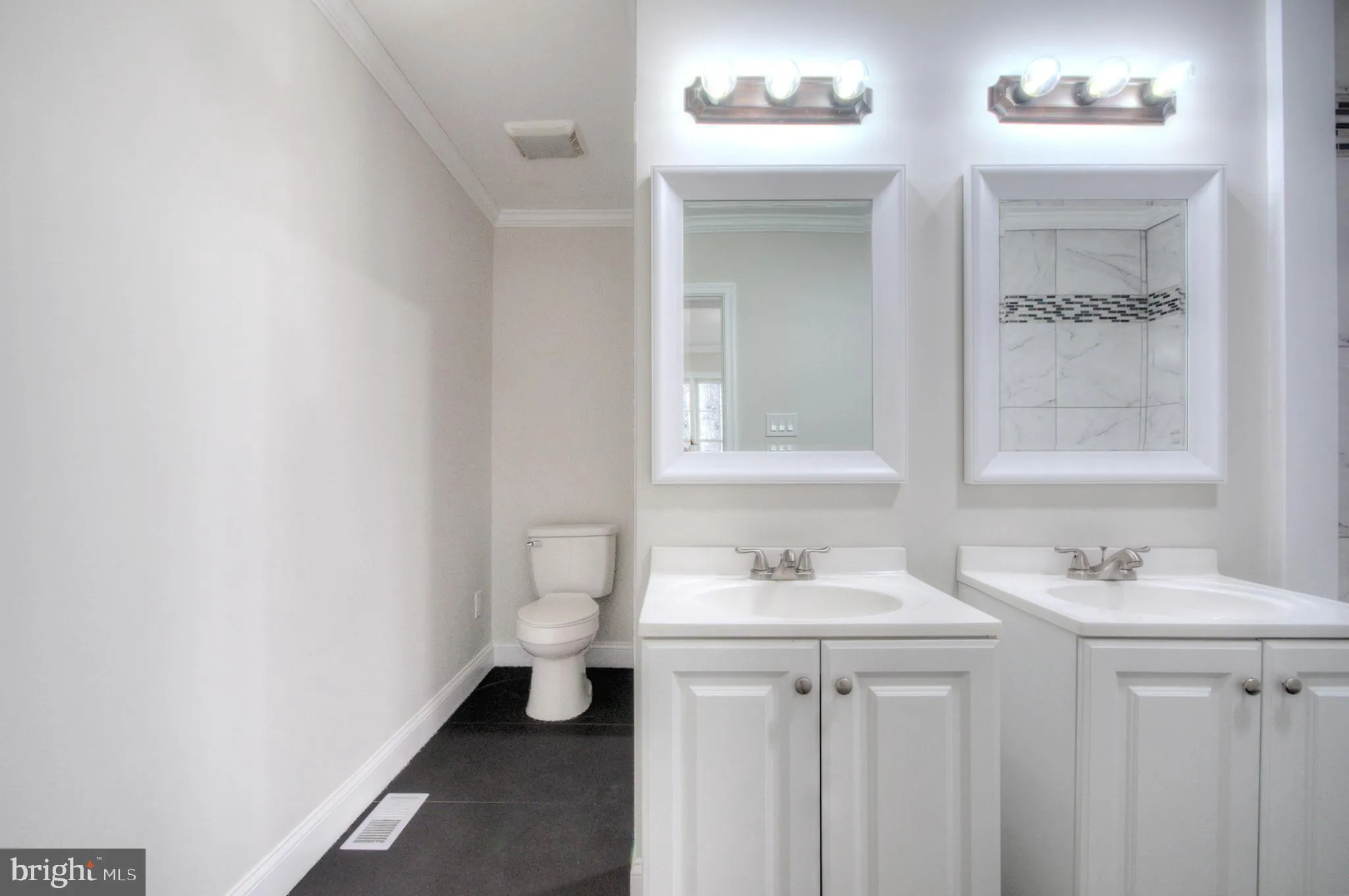 Millville, New Jersey 08332, United States, 3 Bedrooms Bedrooms, ,2 BathroomsBathrooms,Residential,Pending,21827