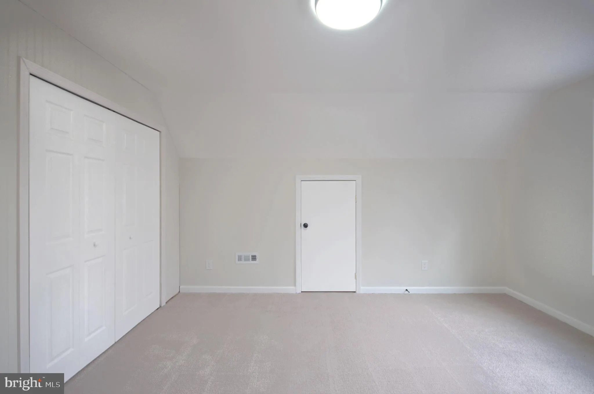 Millville, New Jersey 08332, United States, 3 Bedrooms Bedrooms, ,2 BathroomsBathrooms,Residential,Pending,21827