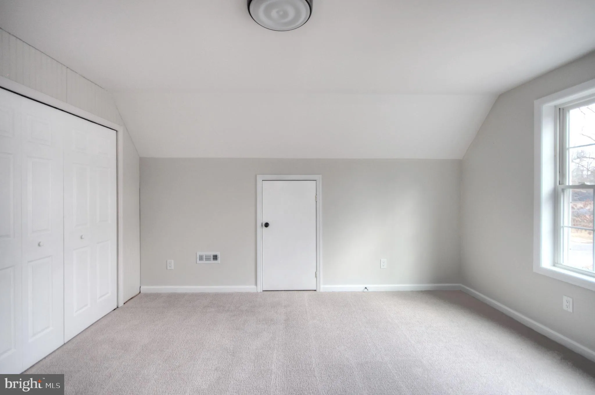 Millville, New Jersey 08332, United States, 3 Bedrooms Bedrooms, ,2 BathroomsBathrooms,Residential,Pending,21827