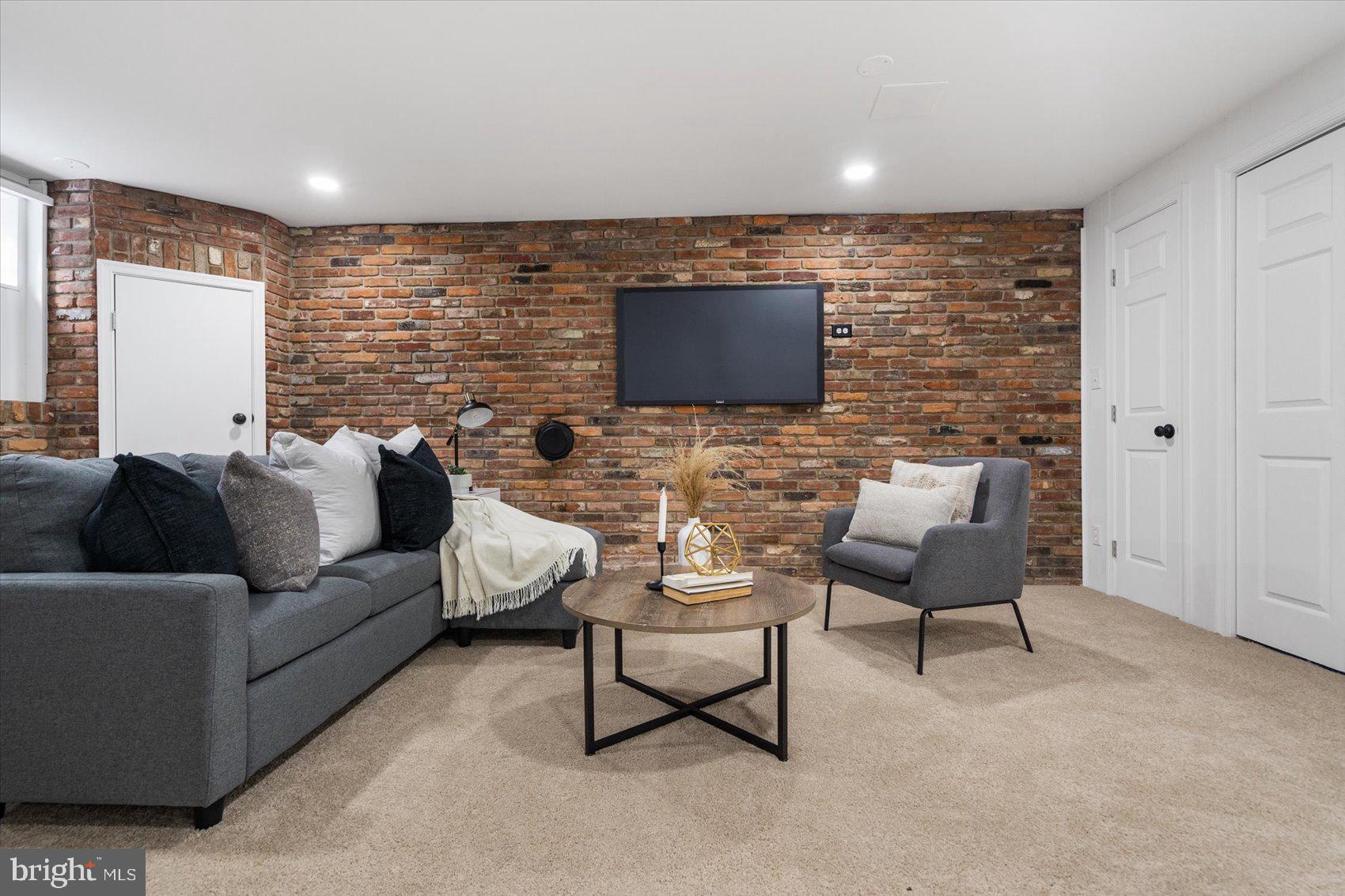 PARKVILLE - Residential