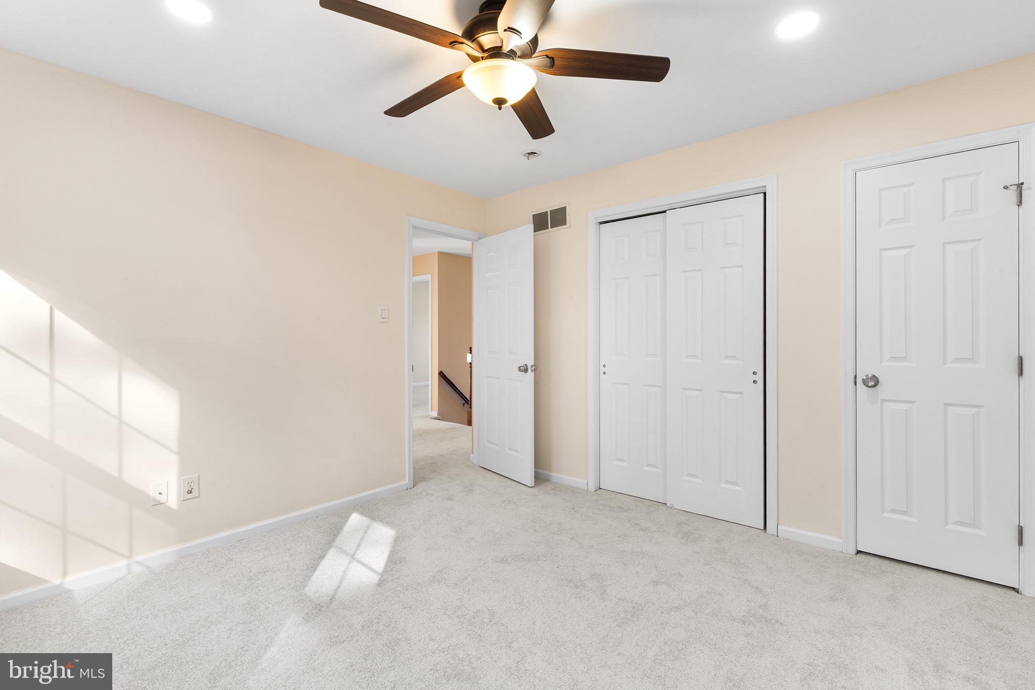 SUNSET HOLLOW - Residential