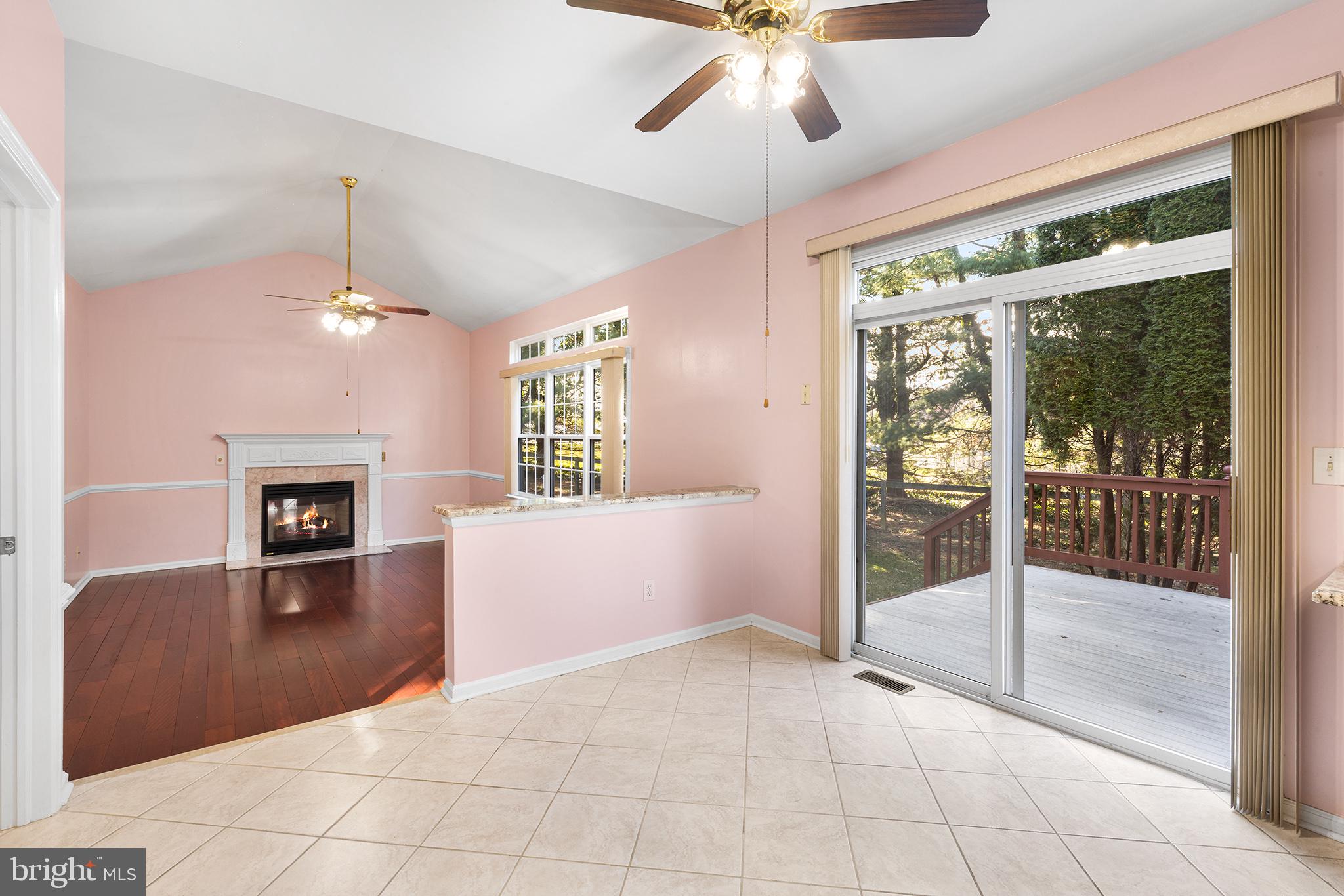 SUNSET HOLLOW - Residential