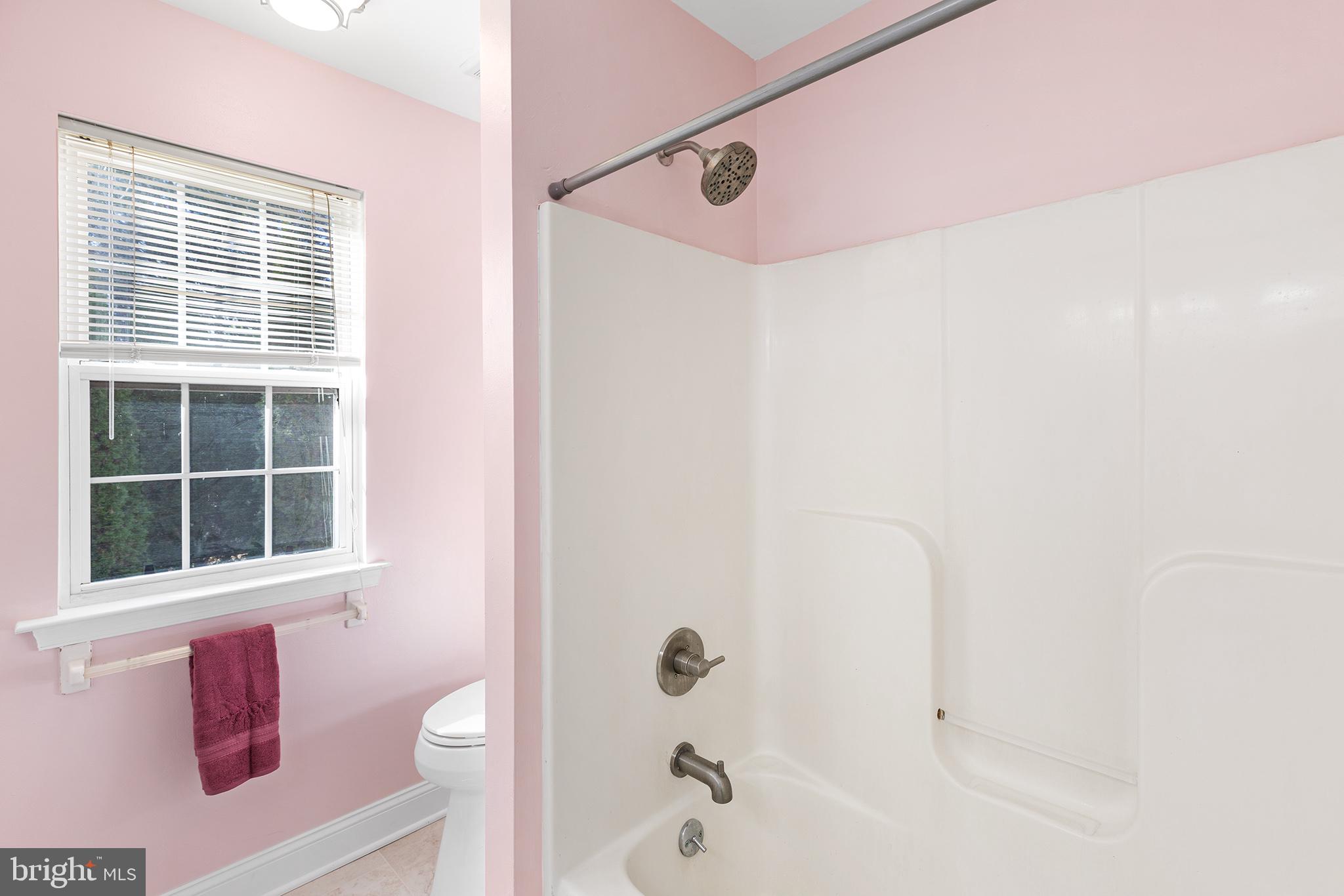 SUNSET HOLLOW - Residential