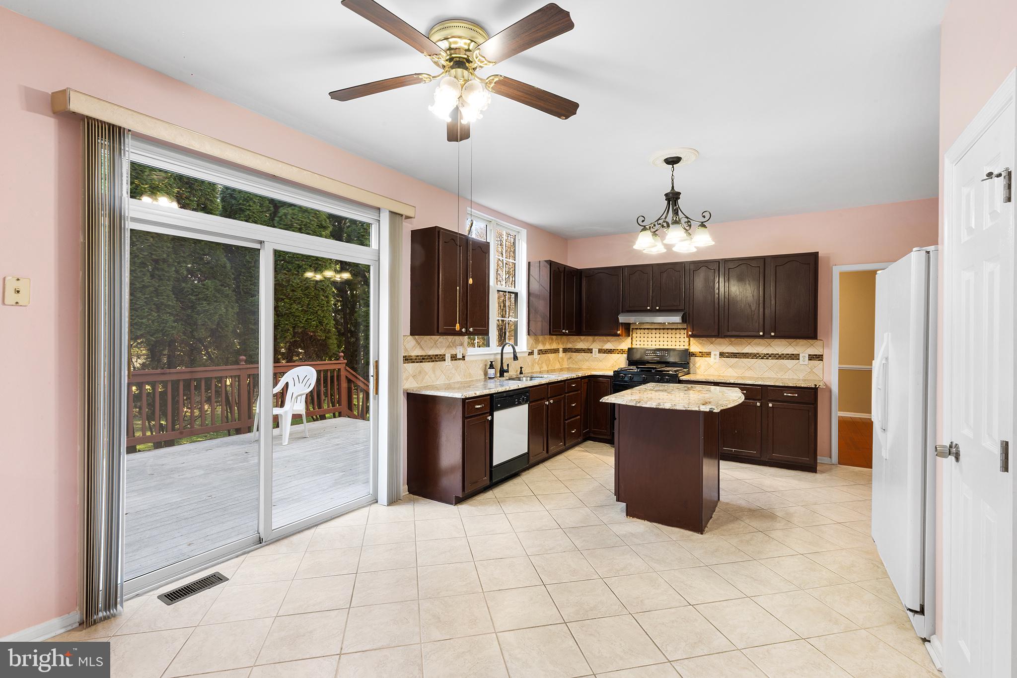 SUNSET HOLLOW - Residential