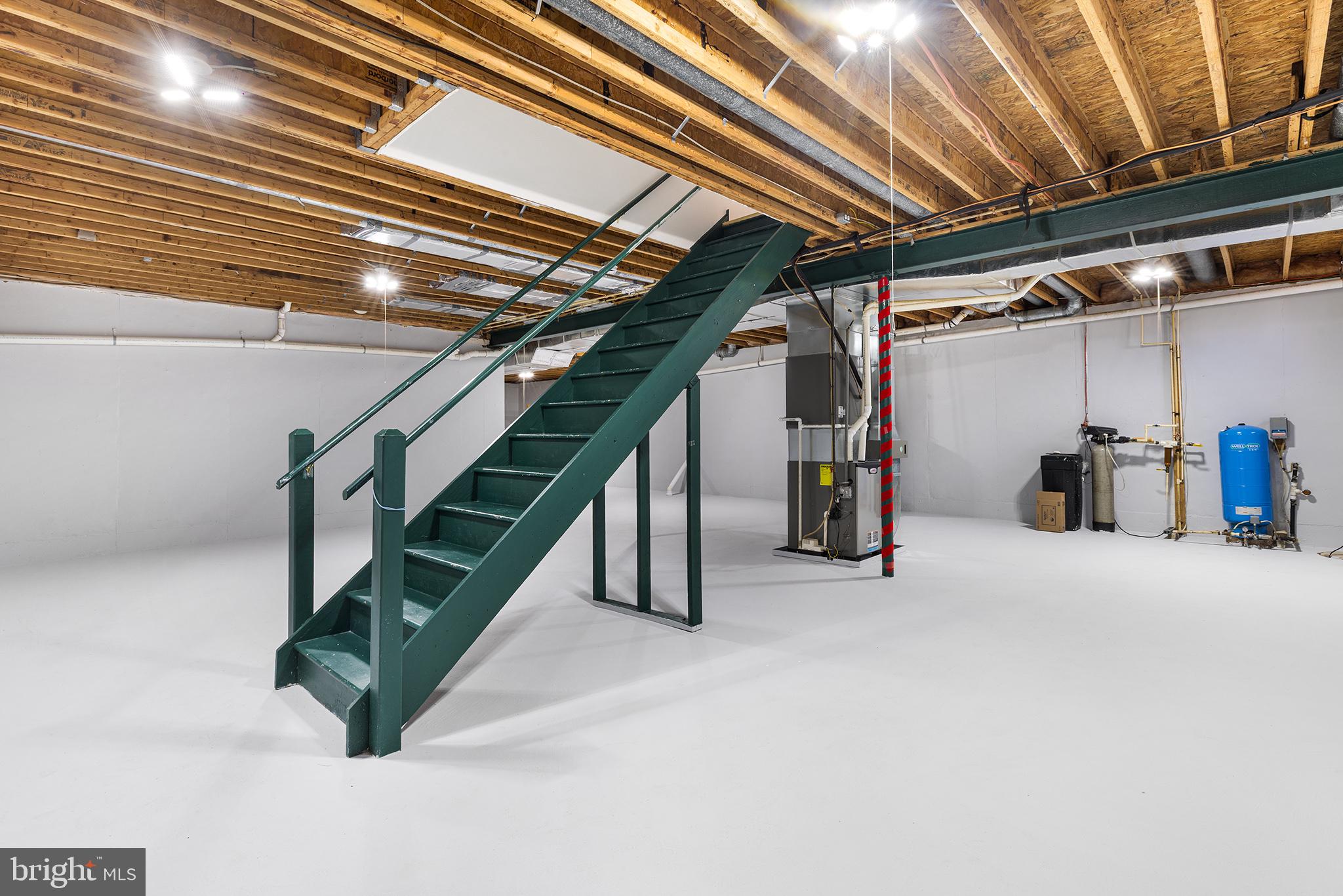 SUNSET HOLLOW - Residential