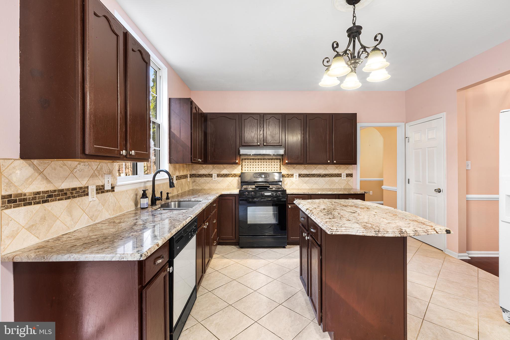 SUNSET HOLLOW - Residential