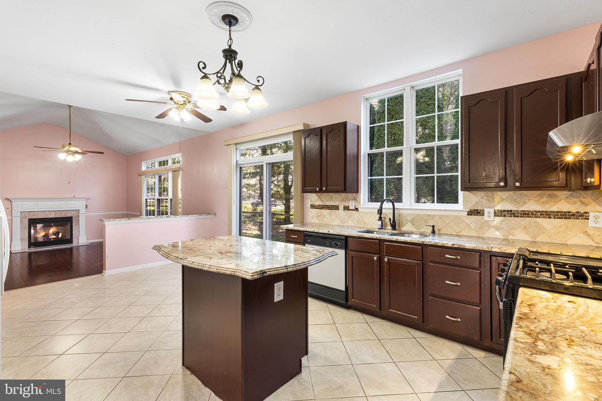 SUNSET HOLLOW - Residential