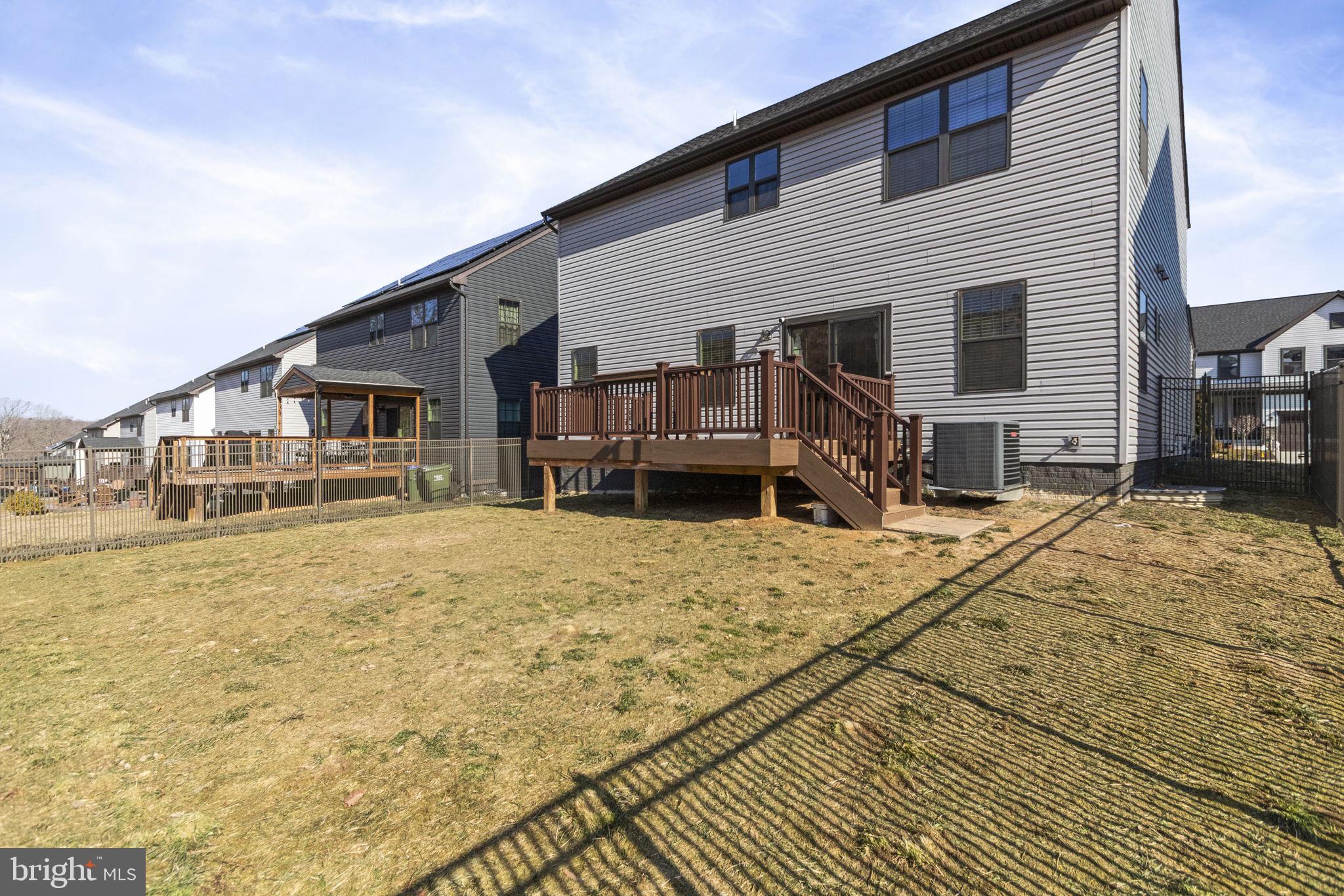 FREDERICKSBURG - Residential Lease