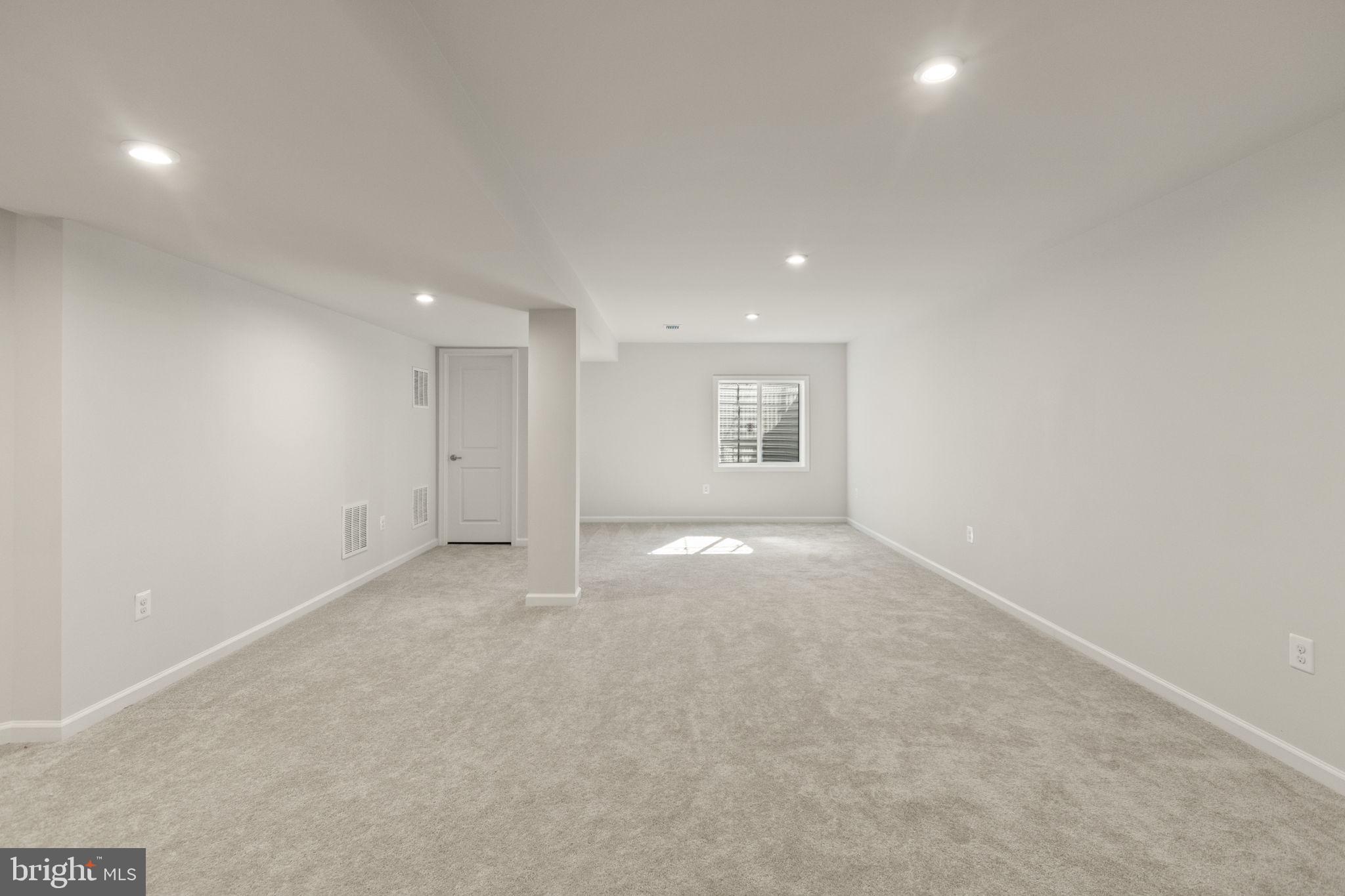 FREDERICKSBURG - Residential Lease