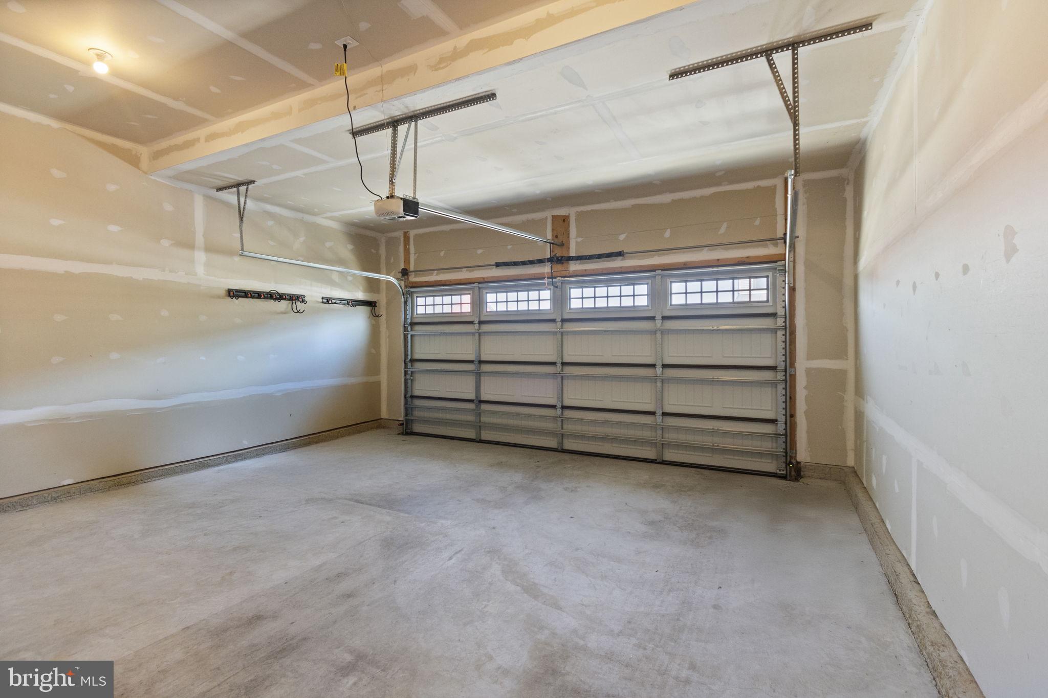 FREDERICKSBURG - Residential Lease