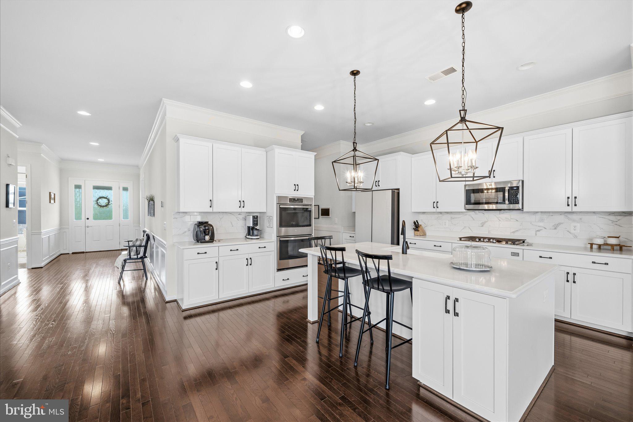 1114 LACONIAN STREET SE