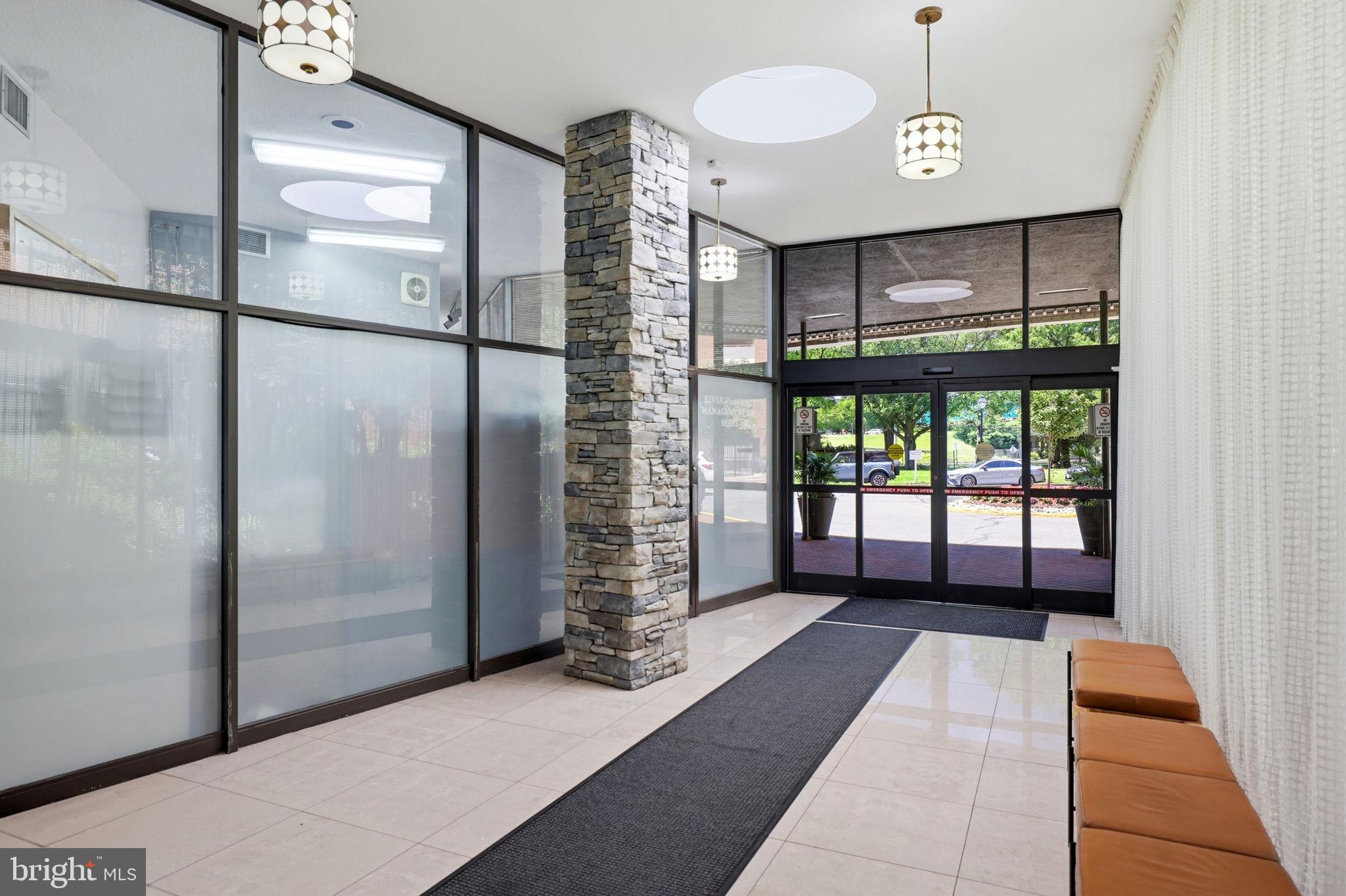 1011 ARLINGTON BOULEVARD 501