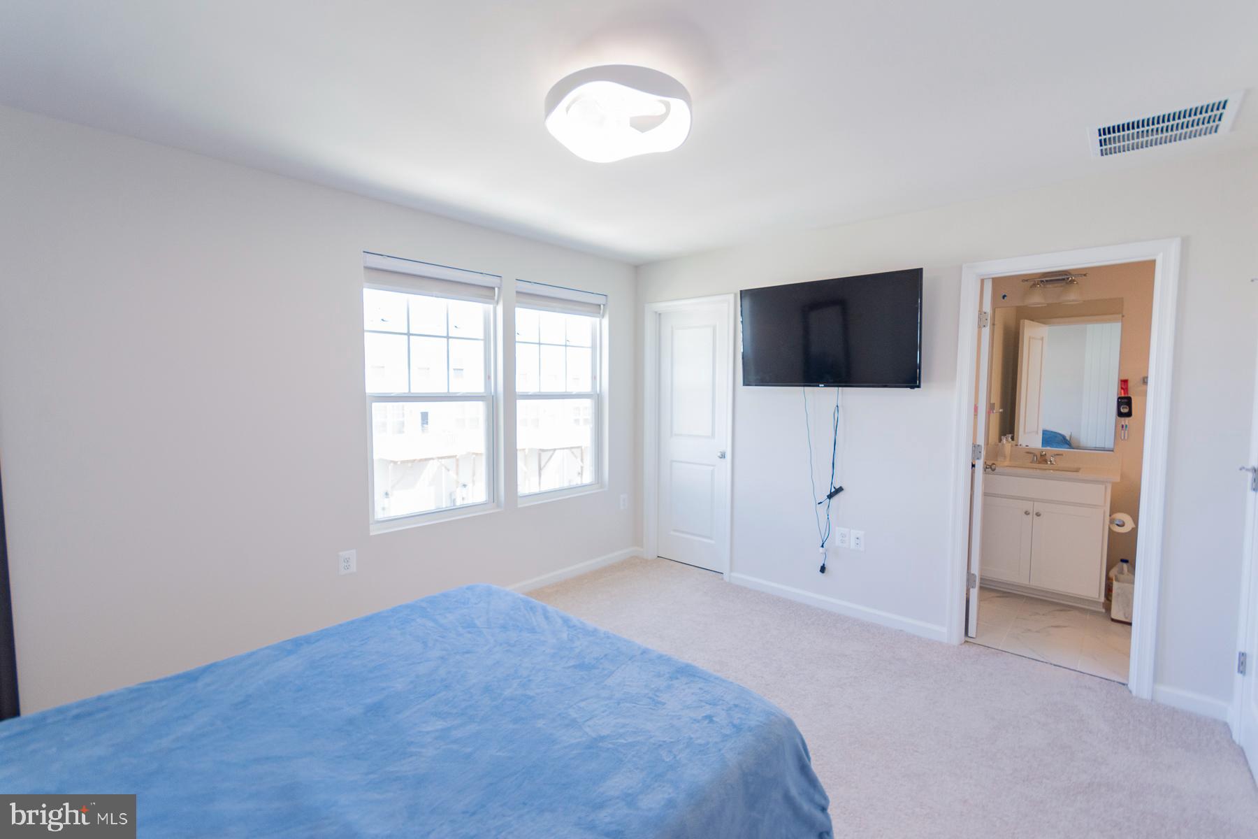 PRESIDENTS POINTE - Residential Lease