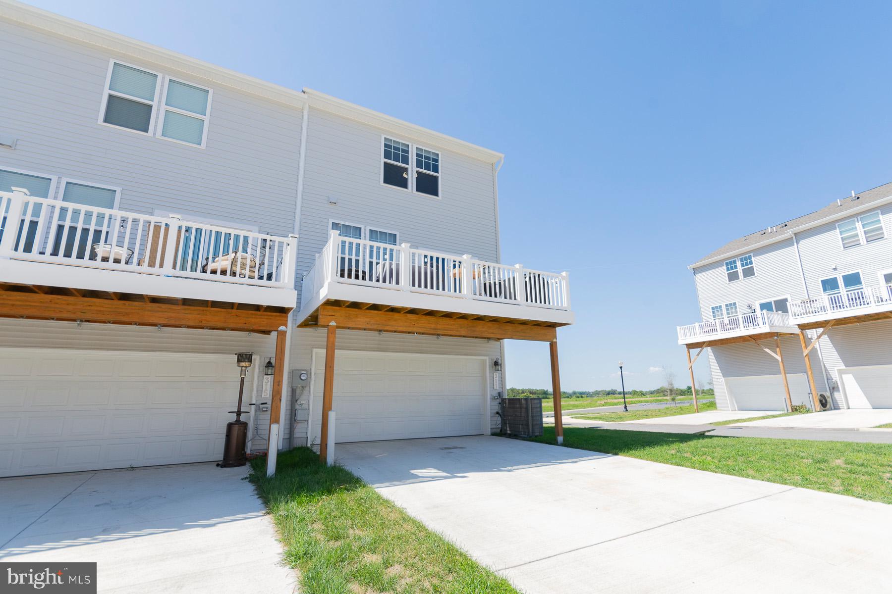 PRESIDENTS POINTE - Residential Lease