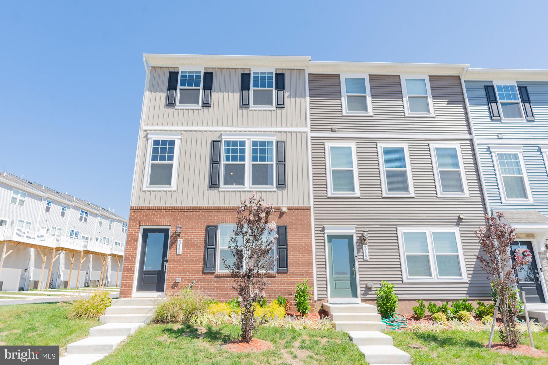 PRESIDENTS POINTE - Residential Lease