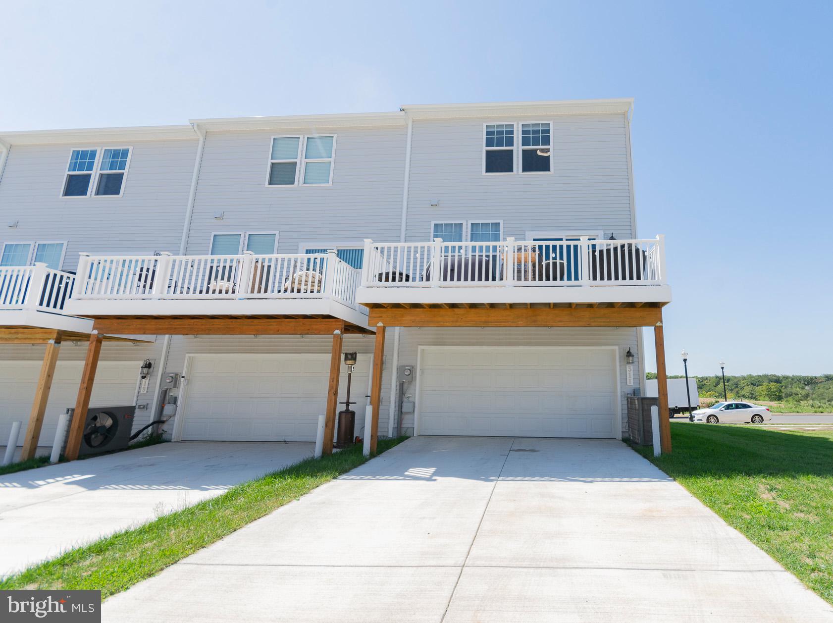 PRESIDENTS POINTE - Residential Lease